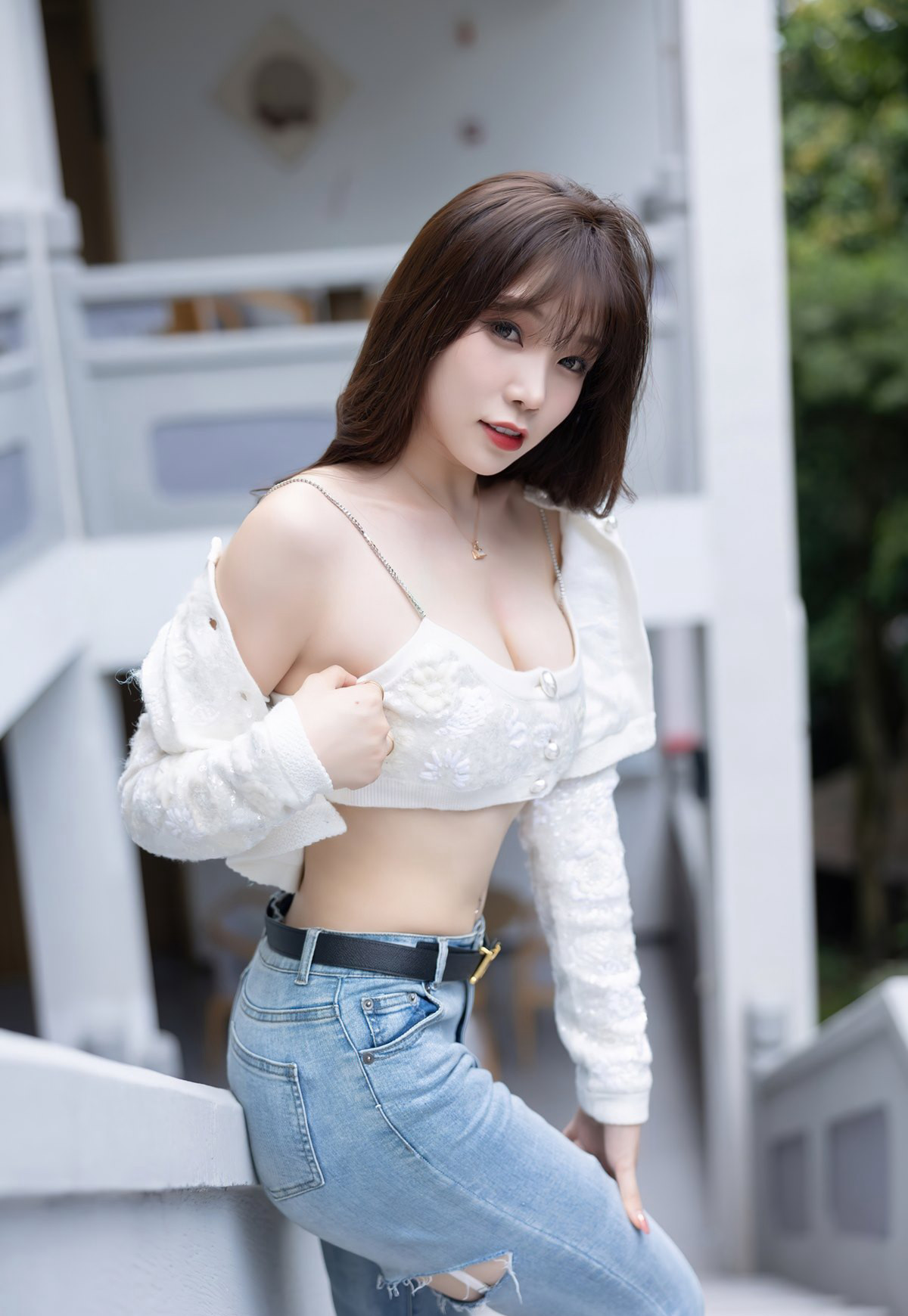 ชิชิBooty กางเกงยีนส์รัดรูป ชิชิbooty ภาพล่อตาล่อใจก้นงอน 2022 ถุงเท้าขาวไม่สวมชั้นในเซ็กซี่เท้าสวย