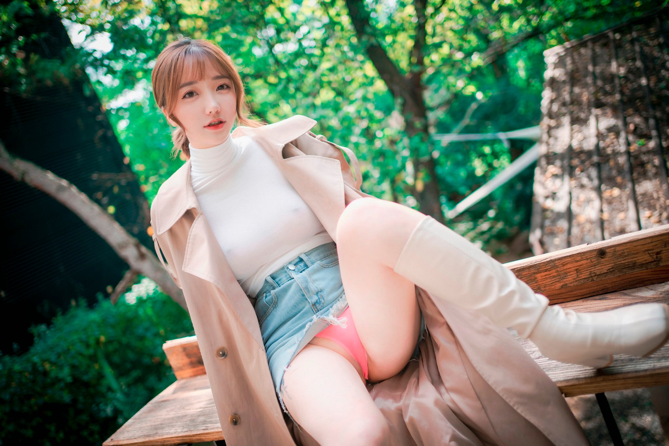 디자와] 손예은 - 친밀함의 스냅