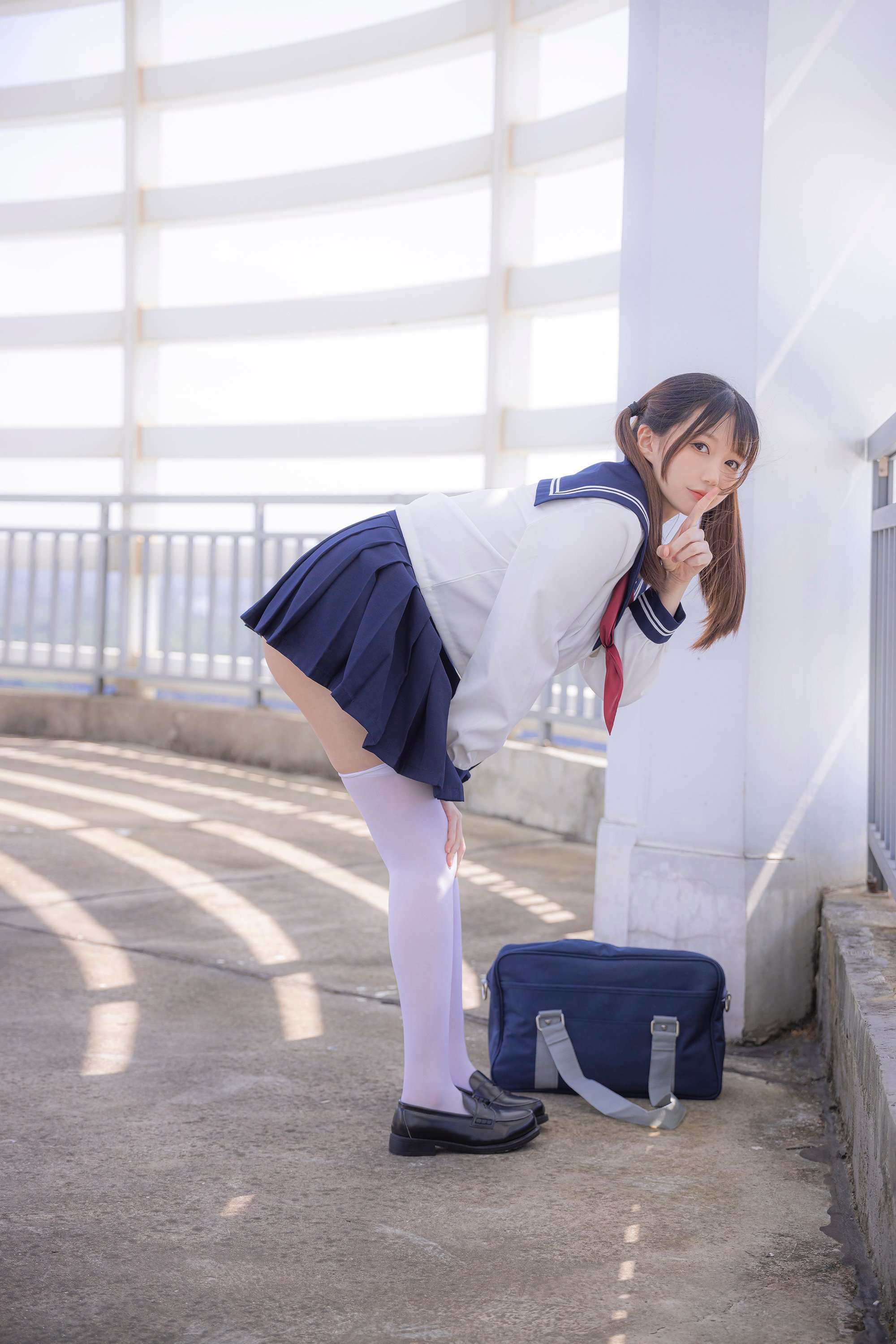 [Nagisa魔物喵] jkちゃんの屋上露出