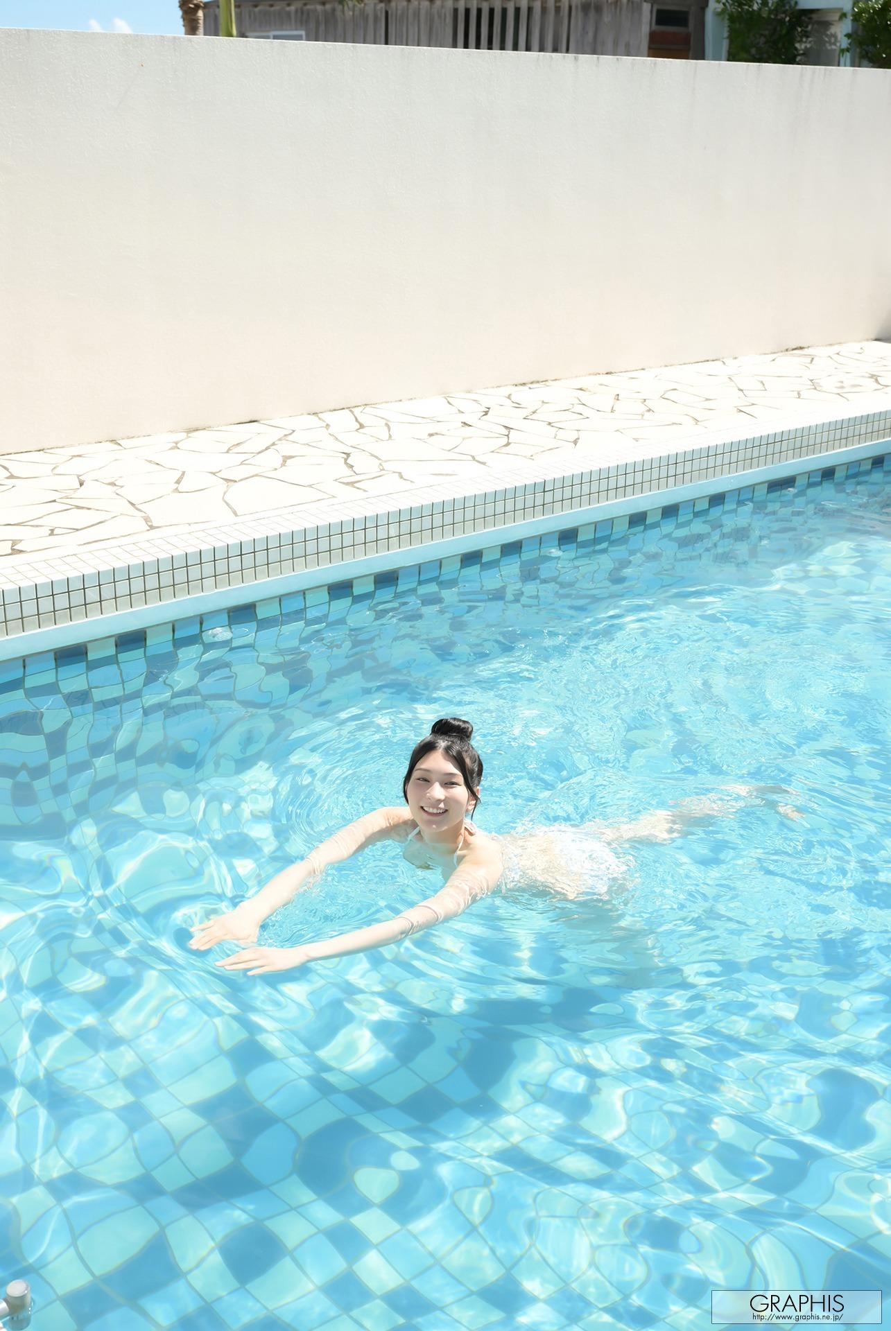 [Graphis] Gals - Suzu Honjo 本庄鈴 「Feeling」161P