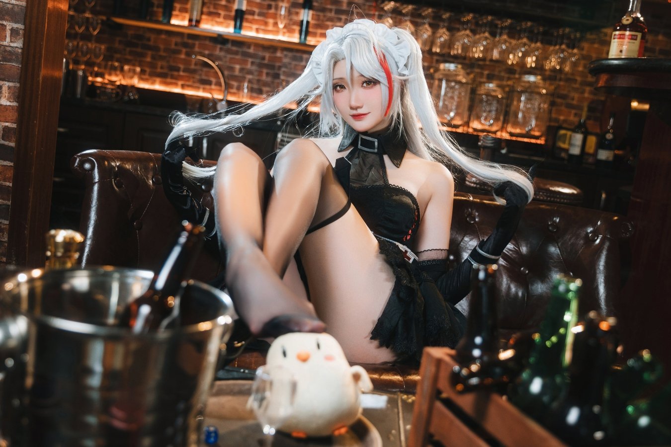 Qua Hi Giăng - Azur Lane Prinz Eugen Chìm đắm trong đêm