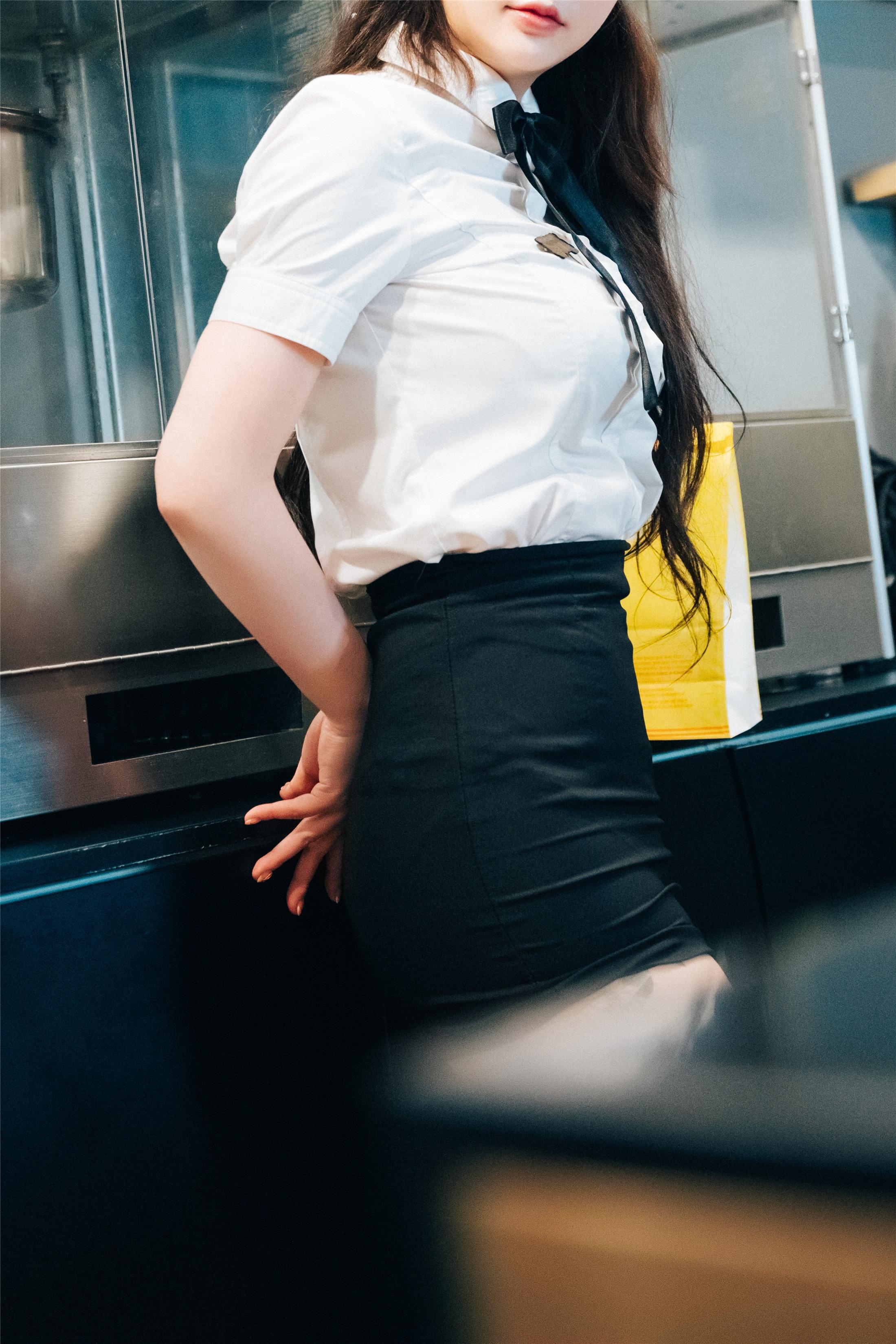 ลูซี่] ซอน เยอึน (손예은) - ตั๋วสาว 120P