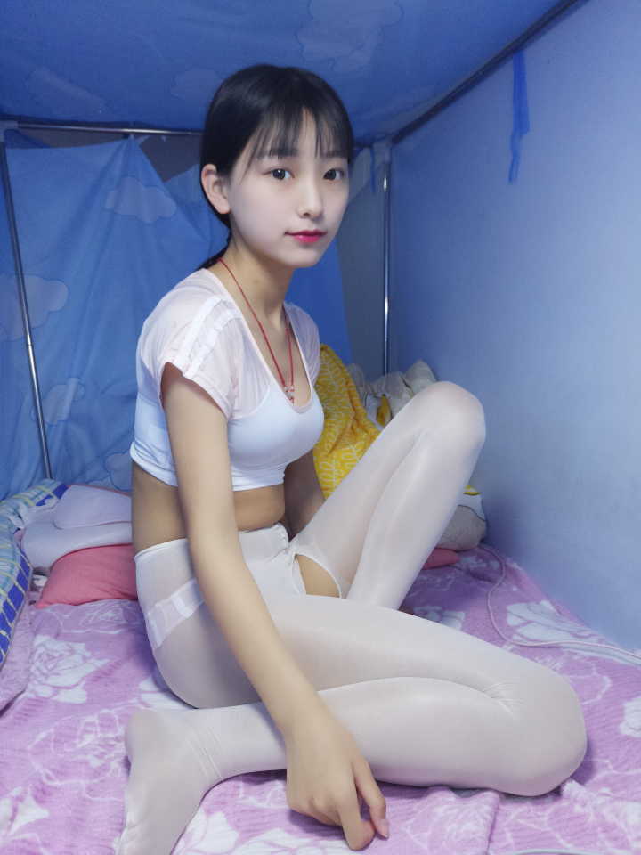 蓓蓓 - 黑白薄絲襪