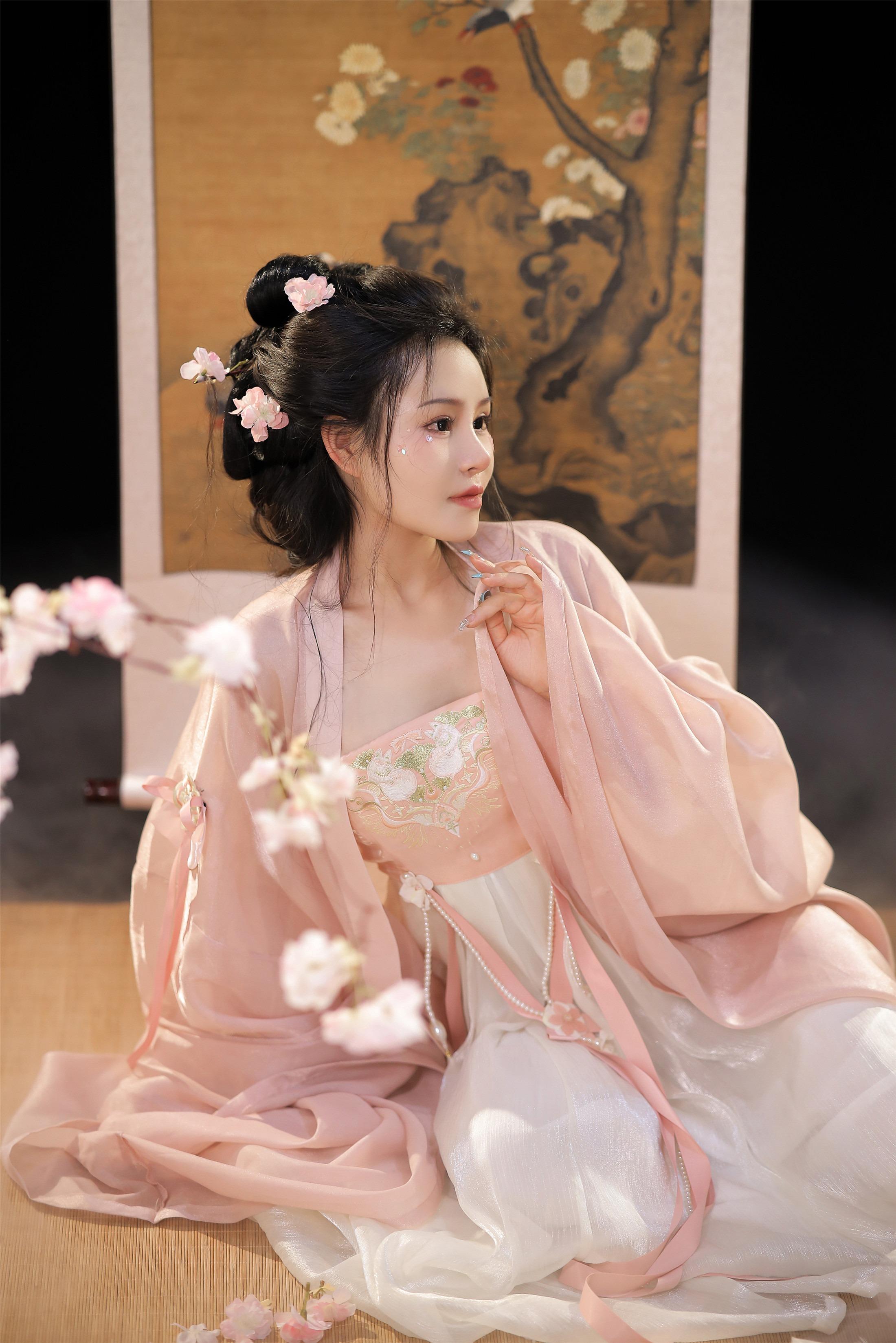 เทาฮ่วนจาง - ชุดฮั่นสไตล์โบราณเข้าฝัน 60P
