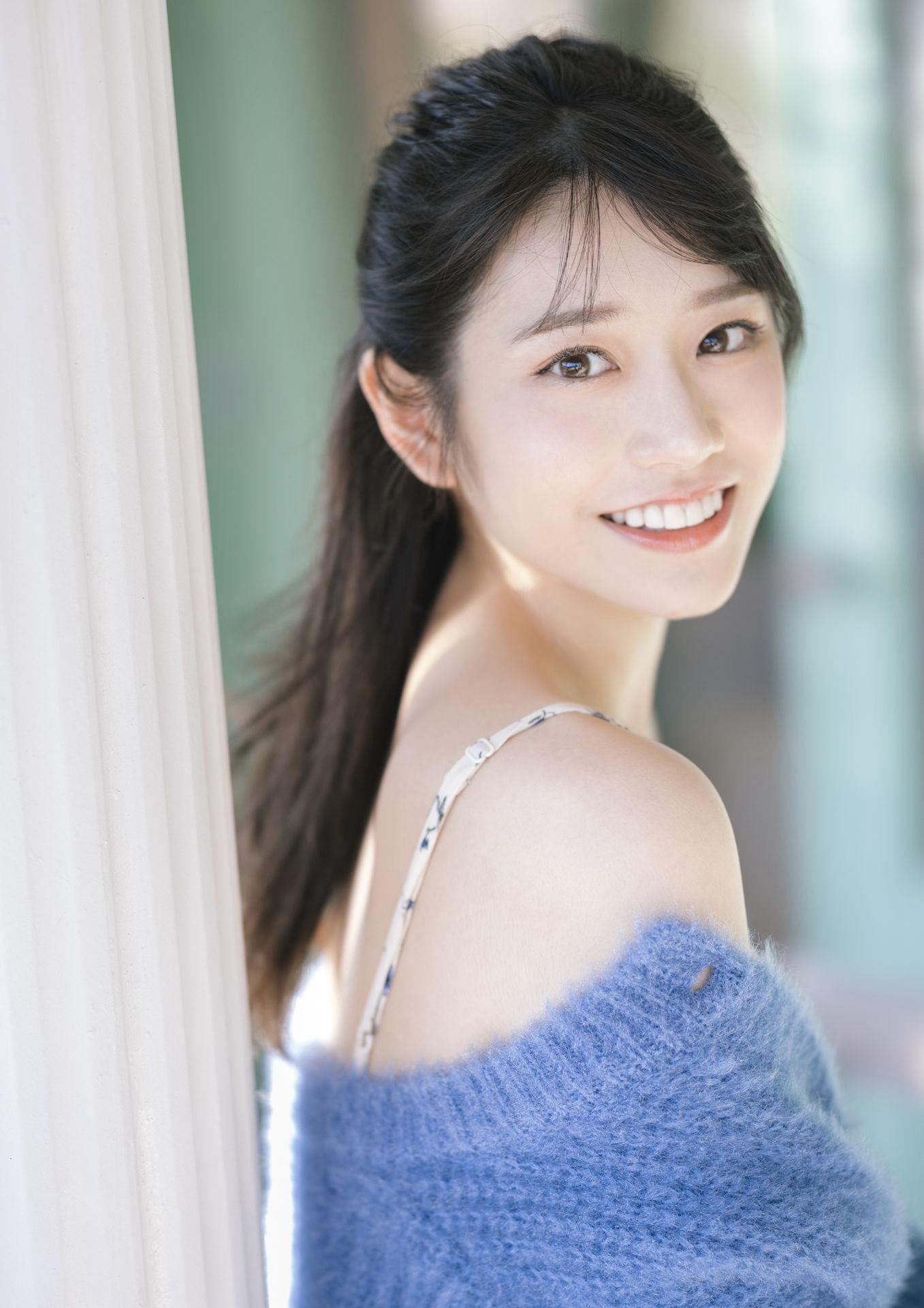 河北彩花寫真集「So in Love」78P
