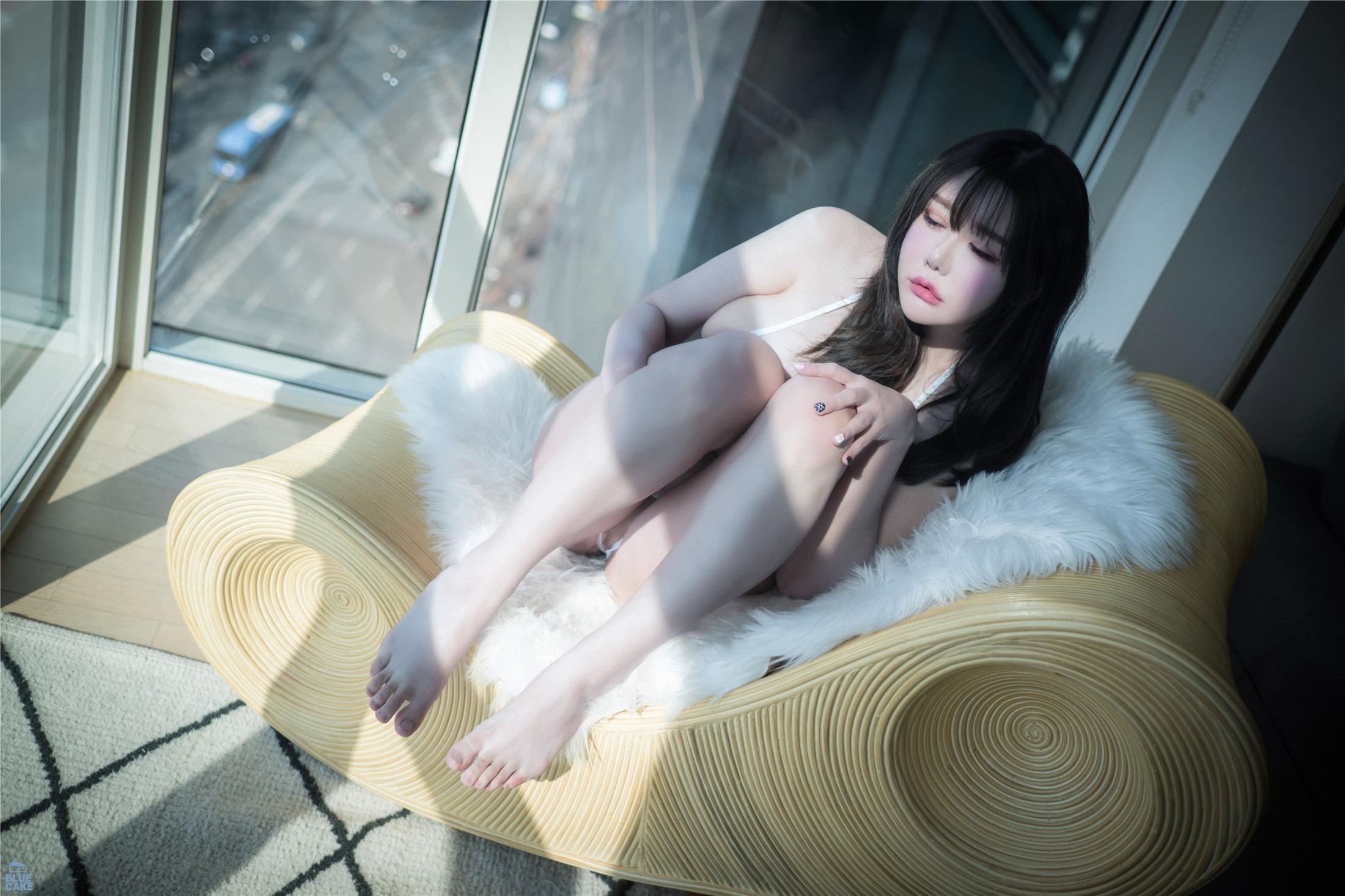 [BLUECAKE] JiSua Vol.05 - Nude Bikini_White RED+ 58P