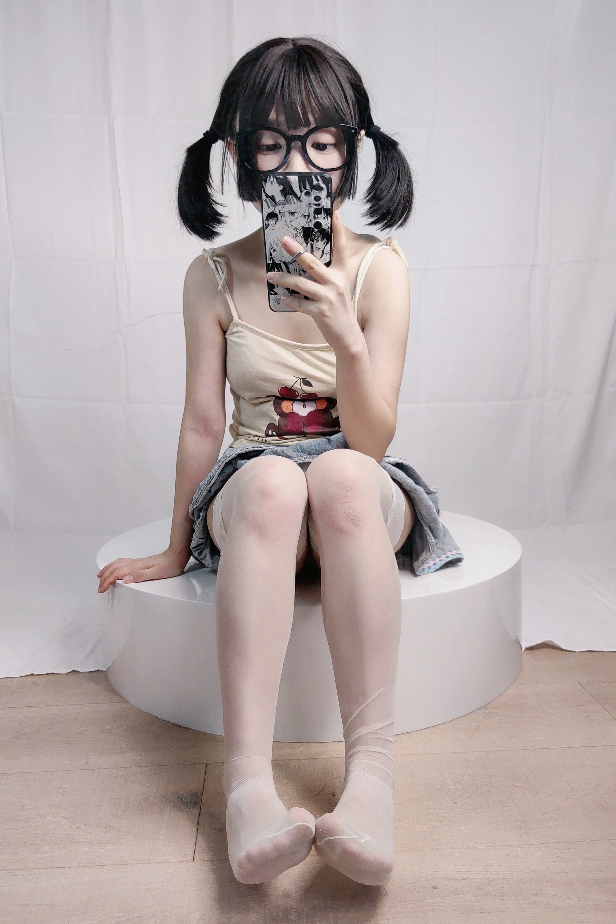 เซ็ตภาพ Kanzawa Eiri No.004 Aya Cake Skirt Stockings 22P