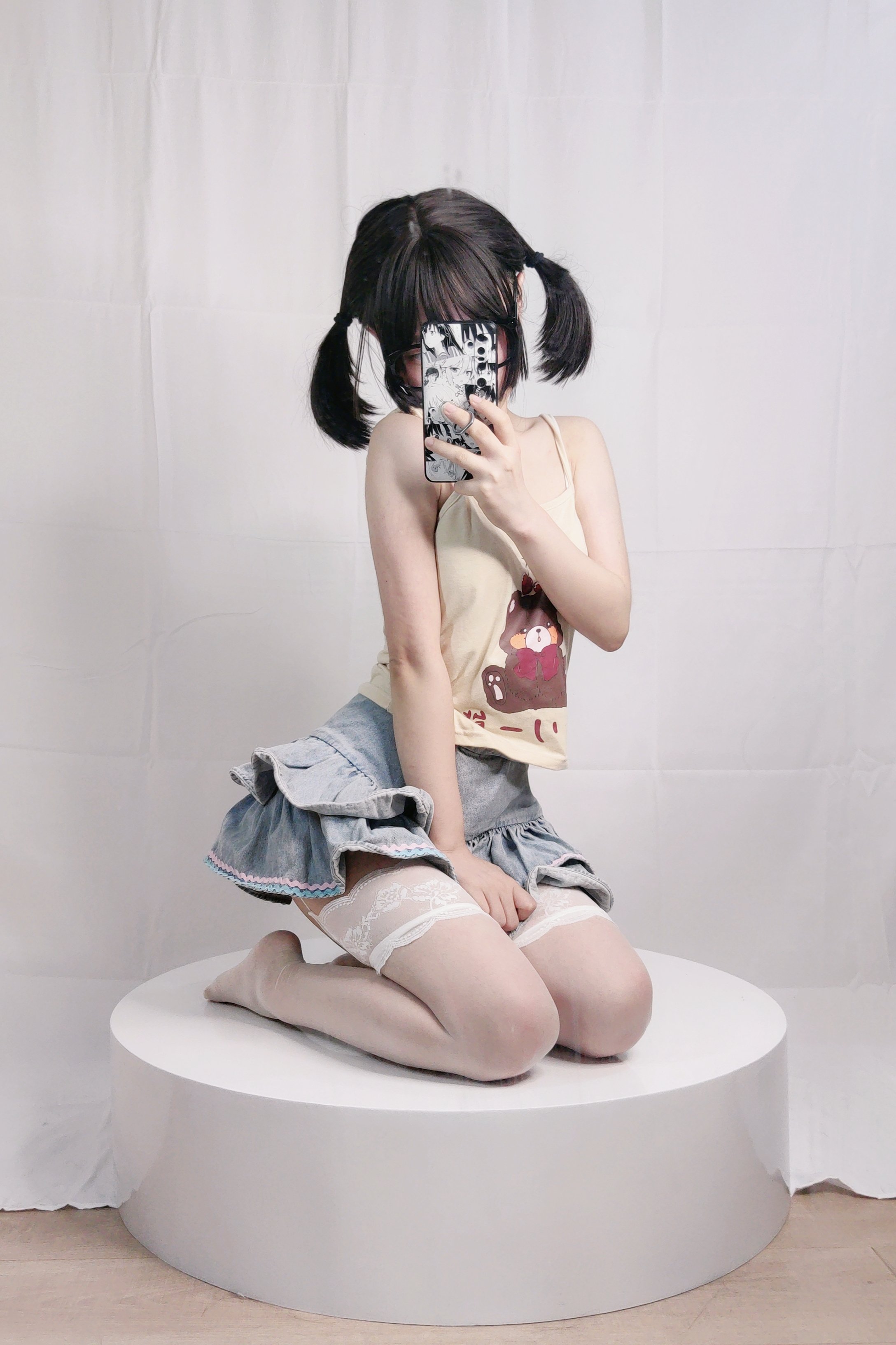เซ็ตภาพ Kanzawa Eiri No.004 Aya Cake Skirt Stockings 22P