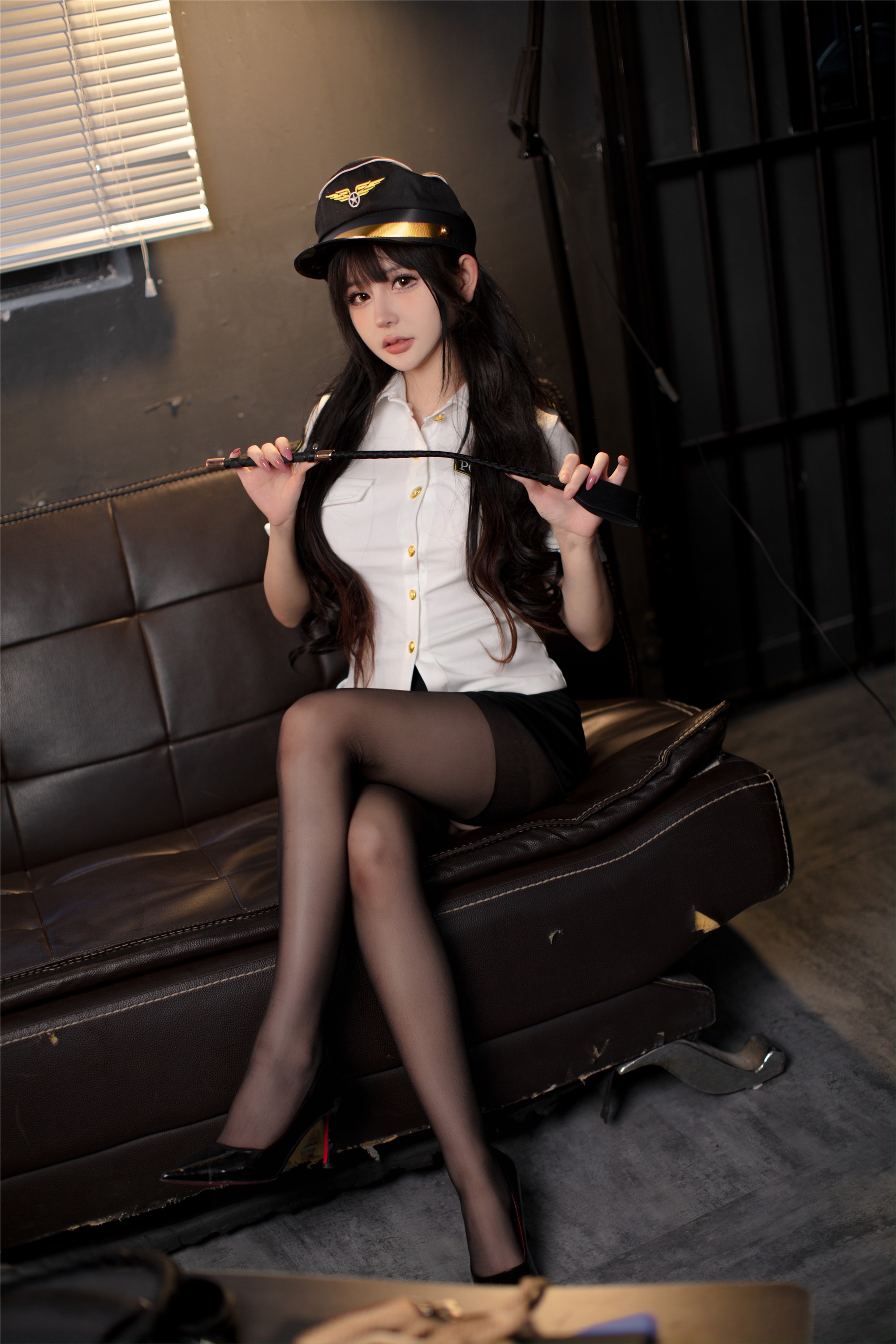 您的蛋蛋 – 俘获制服 81P