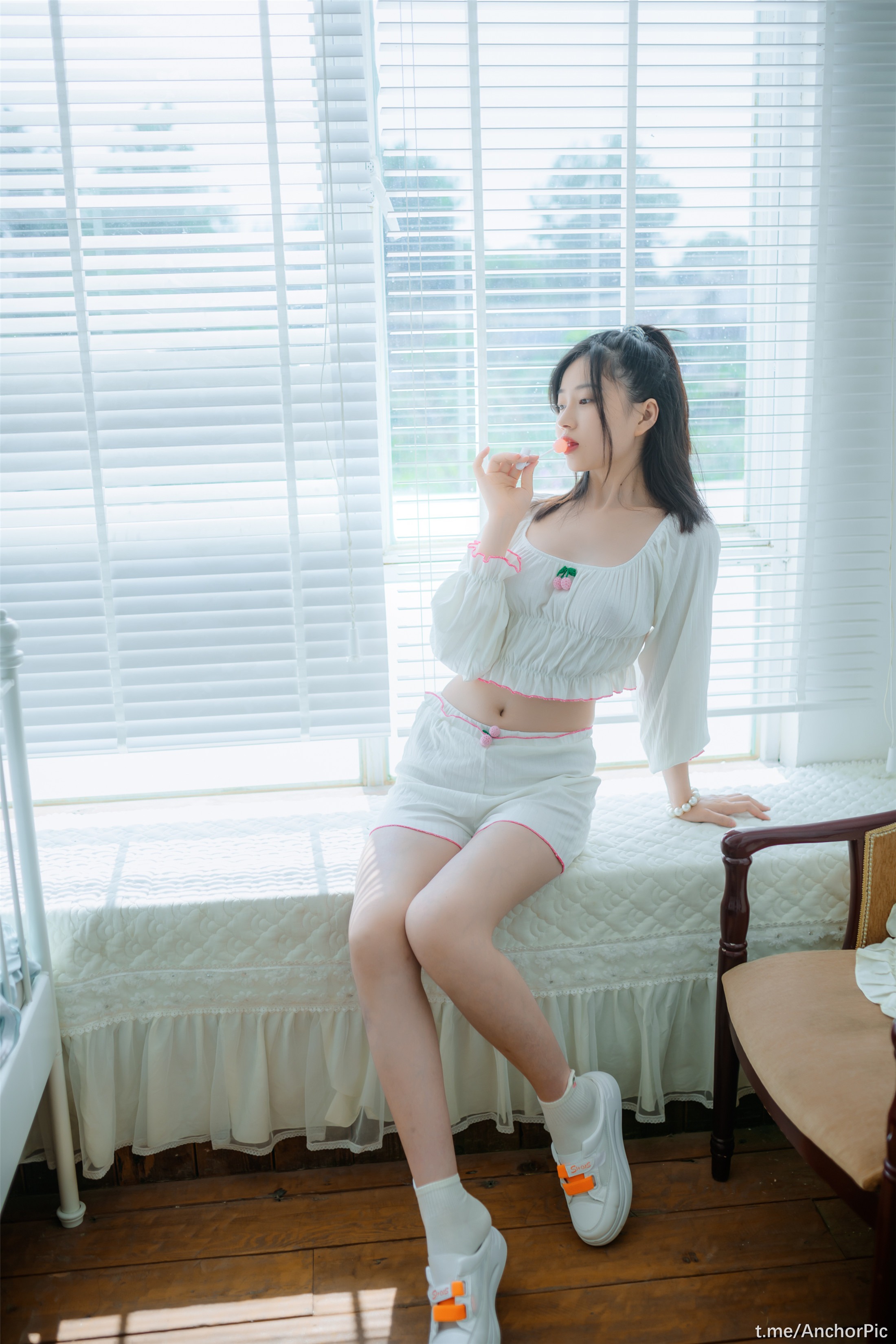 年年 - 爱吃棒棒糖的少女 35P