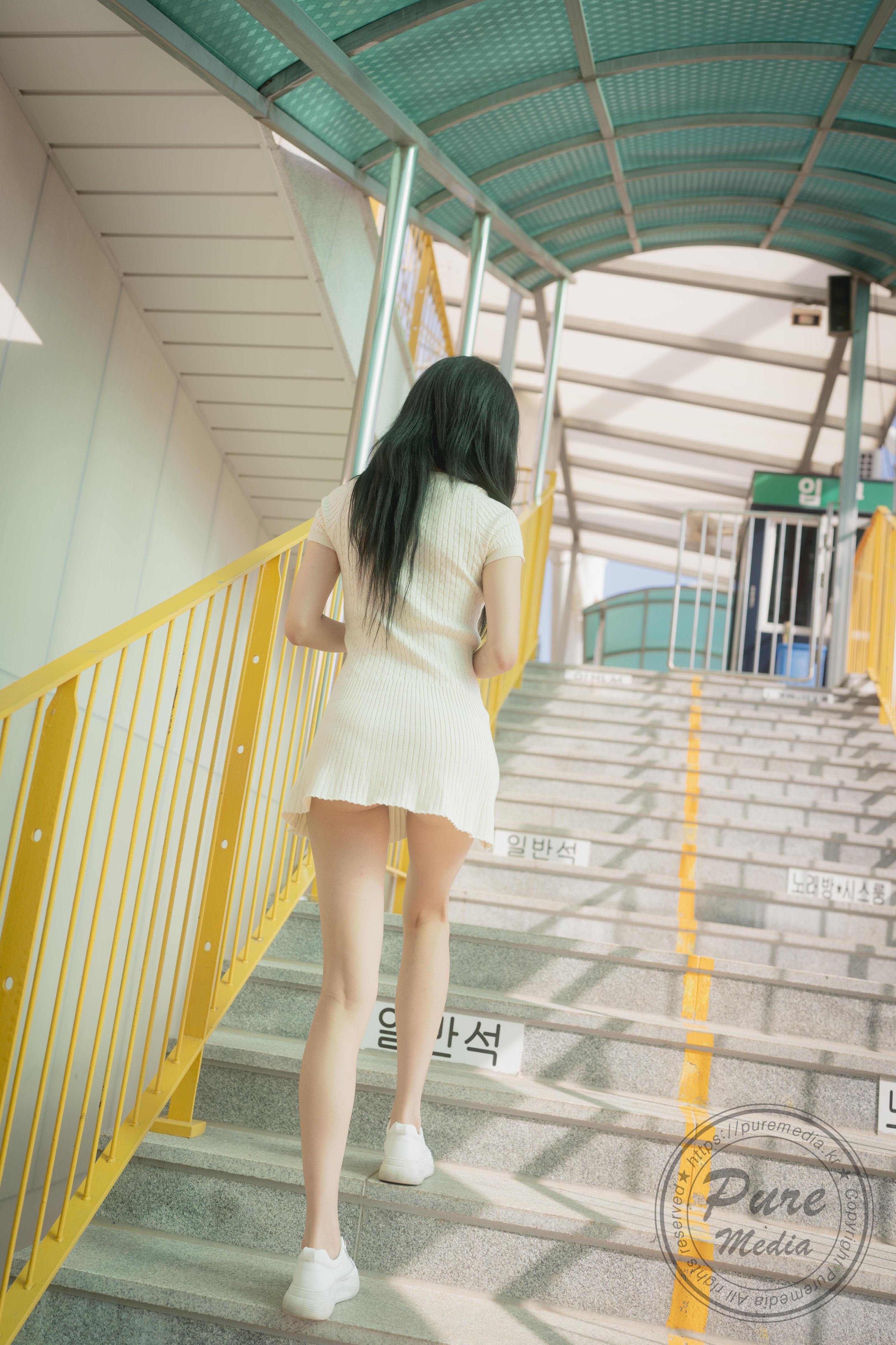 Pure Media Vol.264 Hina 户外训练 | Cosplay 图集
