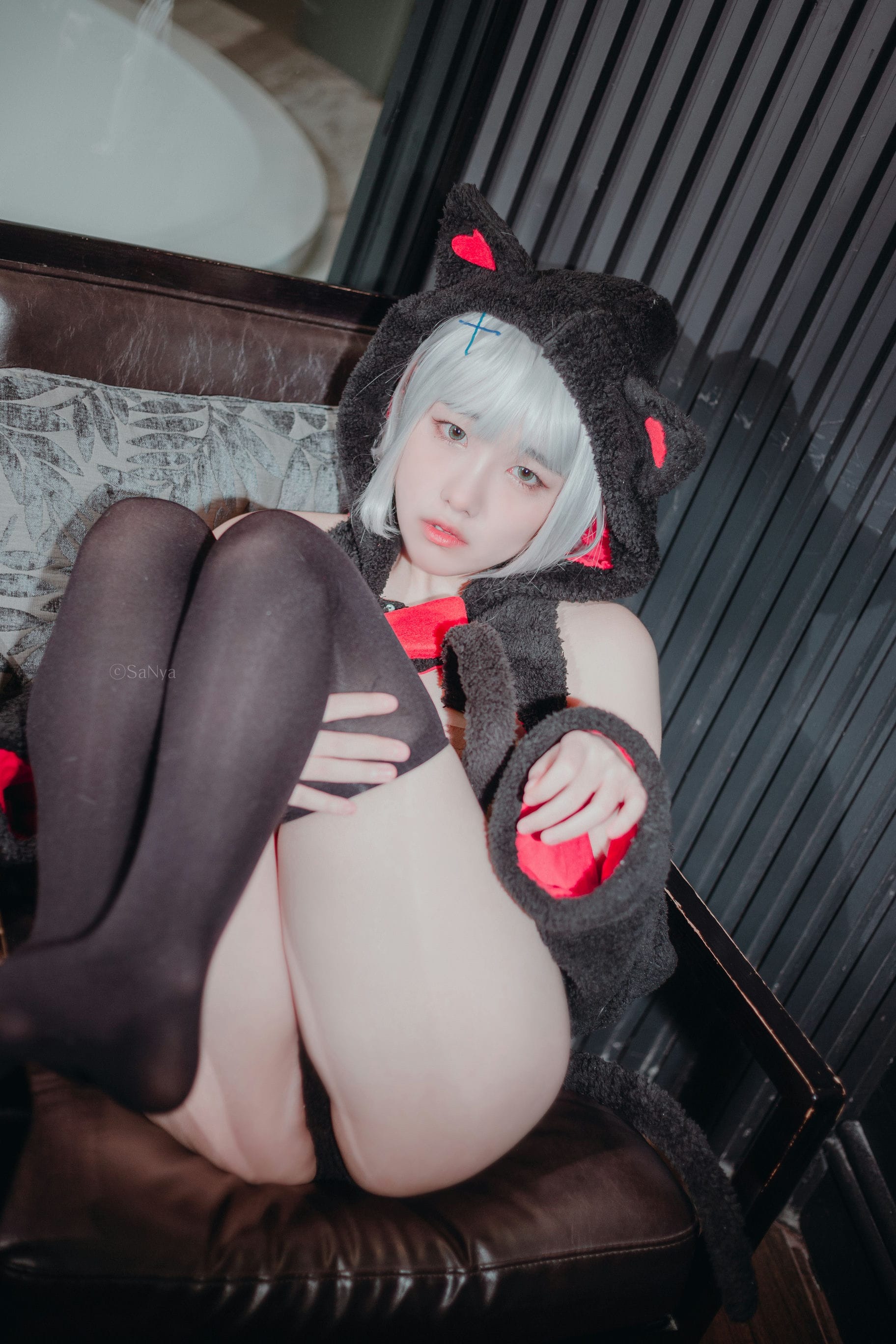 Sonson (손손) - Mischief Black Cat [35P]