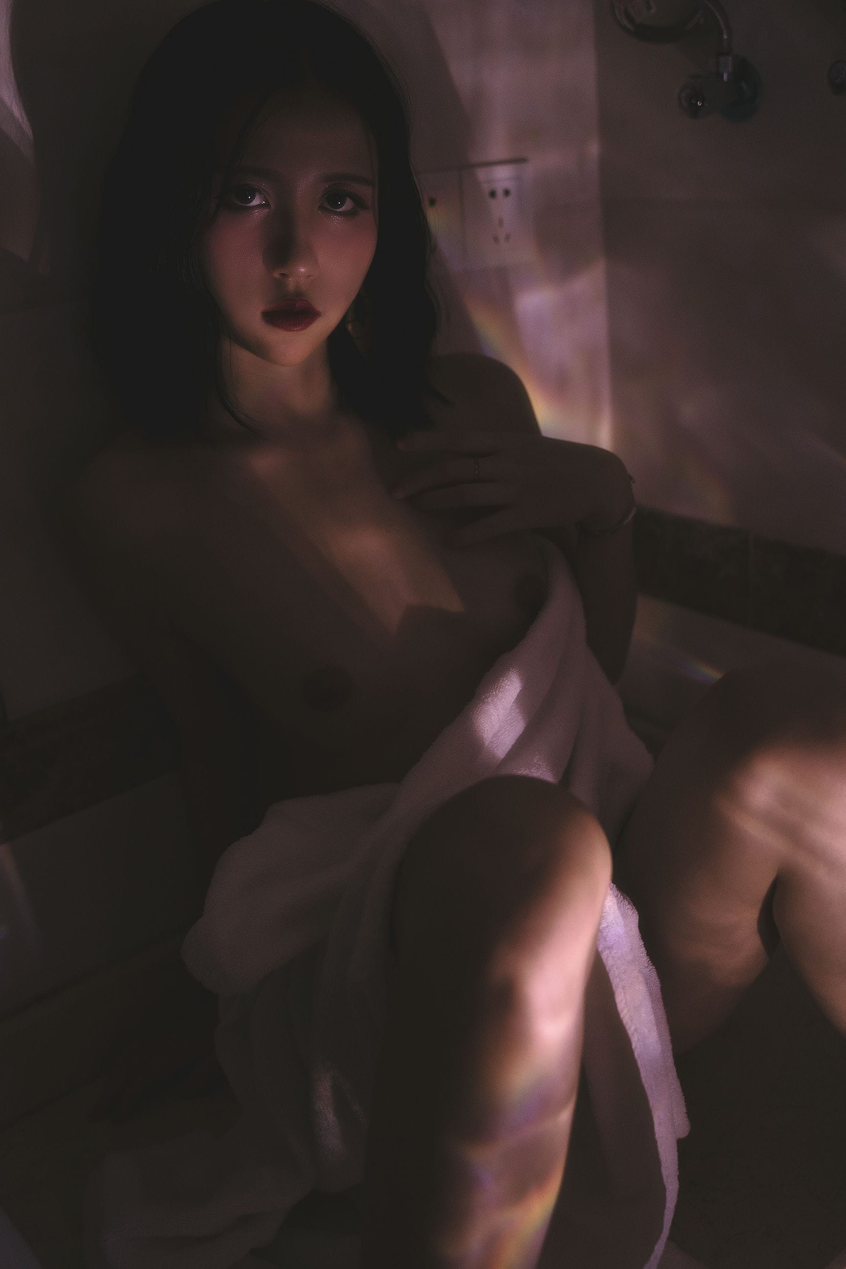 Cazi姬纪 夜光 9P 浴巾纹身写真