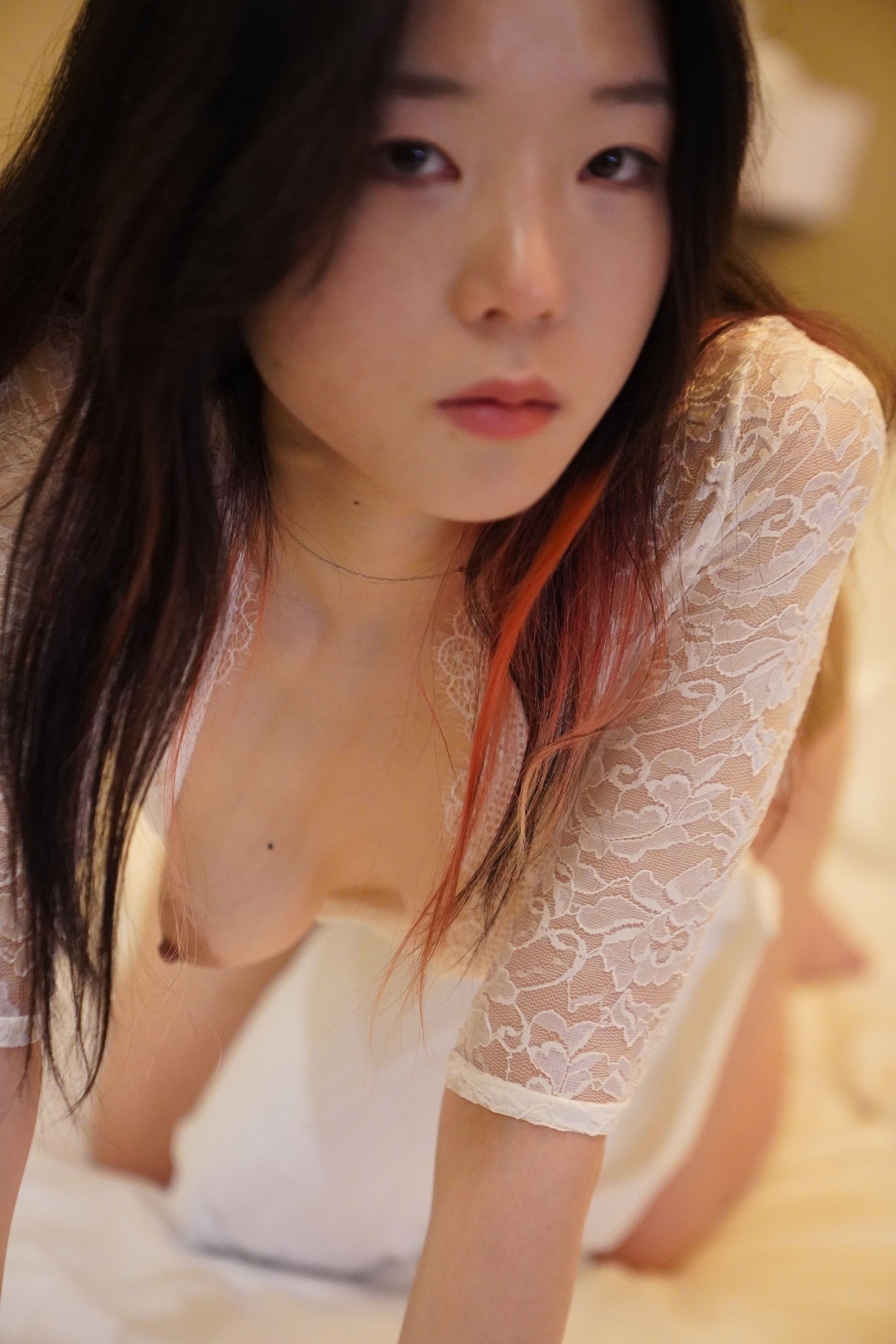 Ji Woo - Photobook Vol.01 78P