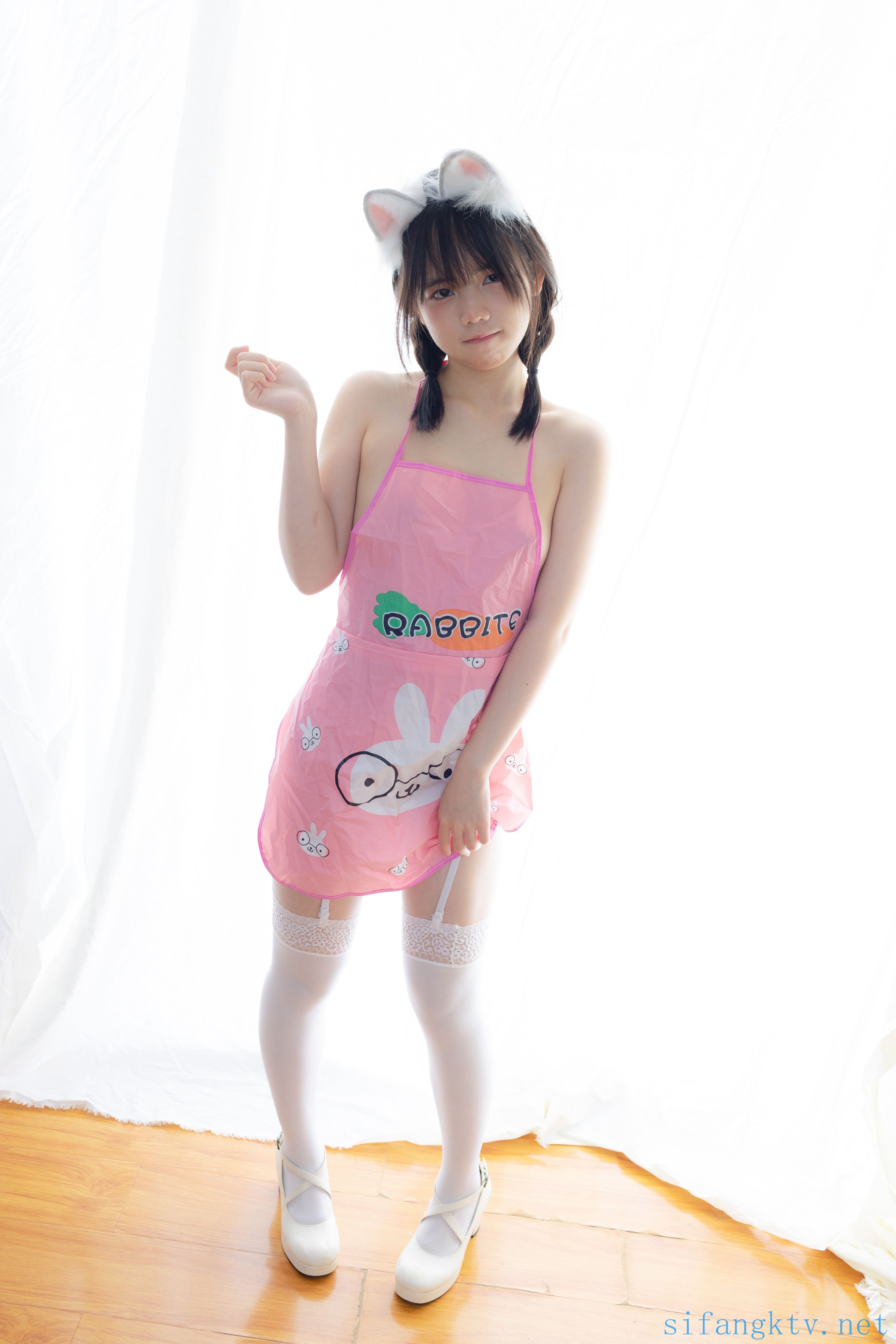 [少女秩序] 小鱼 - 粉色肚兜 PIC
