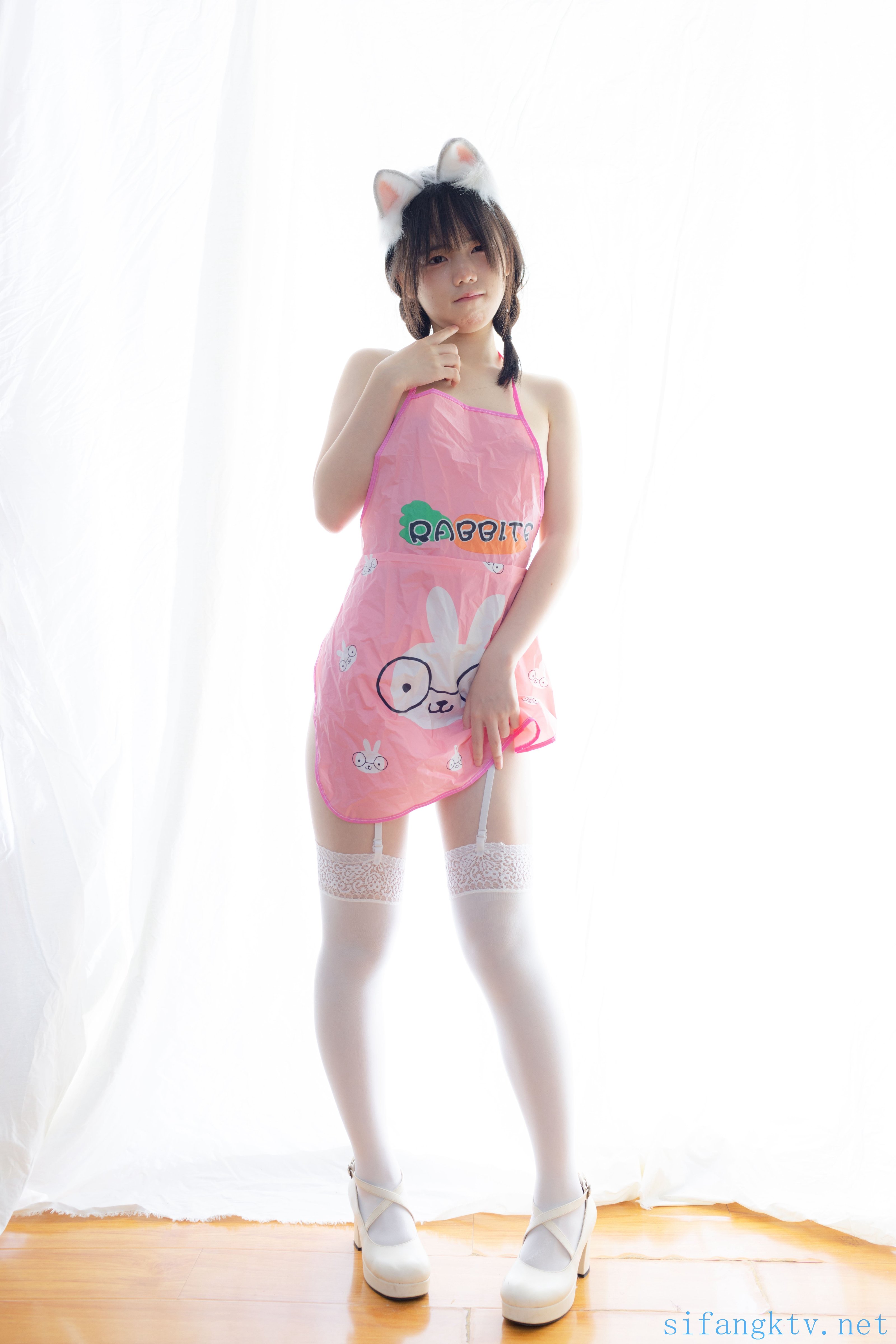 [少女秩序] 小鱼 - 粉色肚兜 PIC