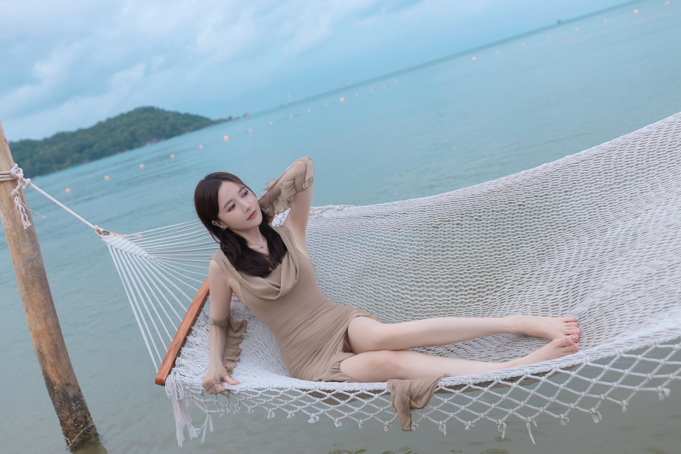 鱼子酱Fish - 雨后海滩 107P