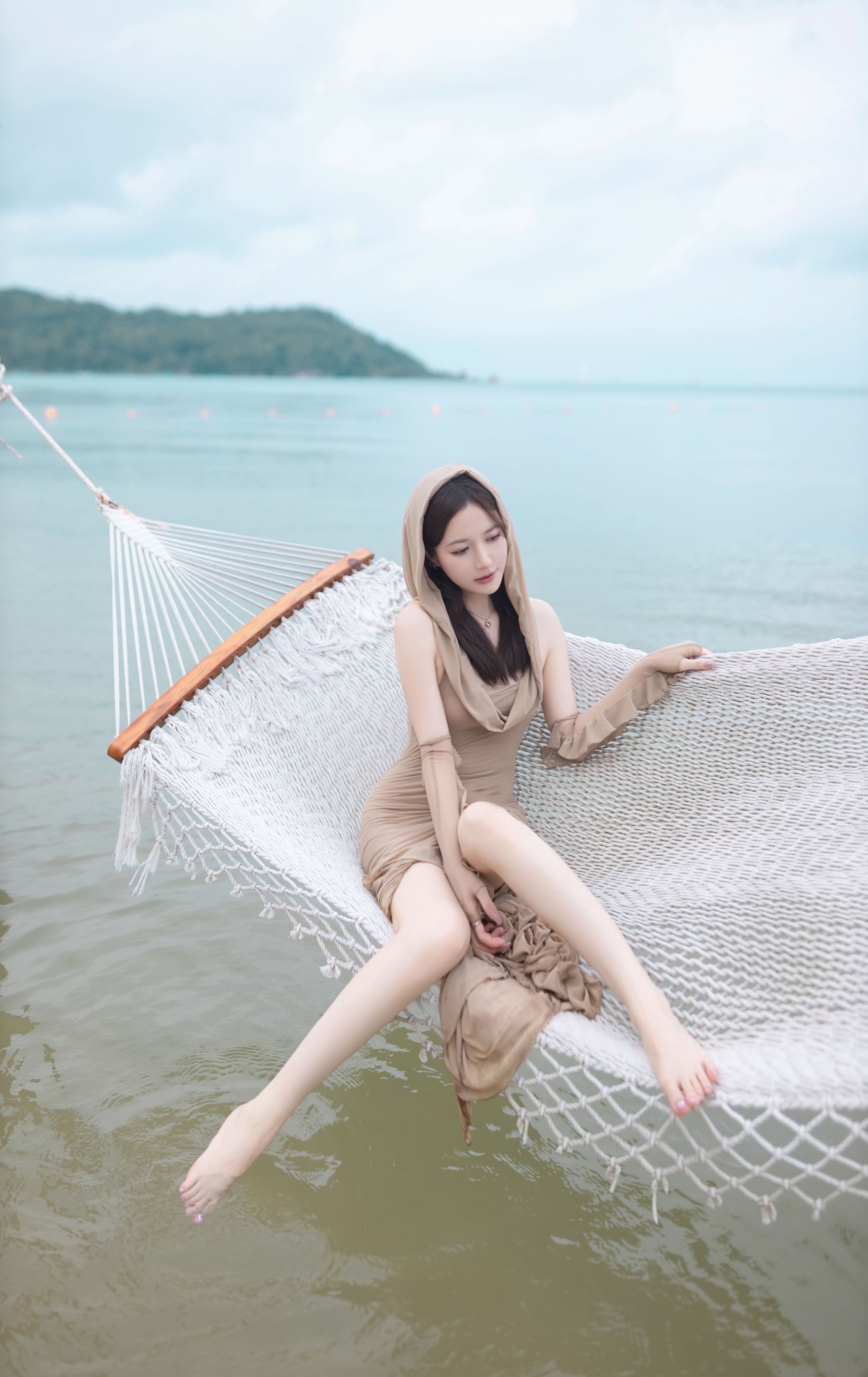 鱼子酱Fish - 雨后海滩 107P