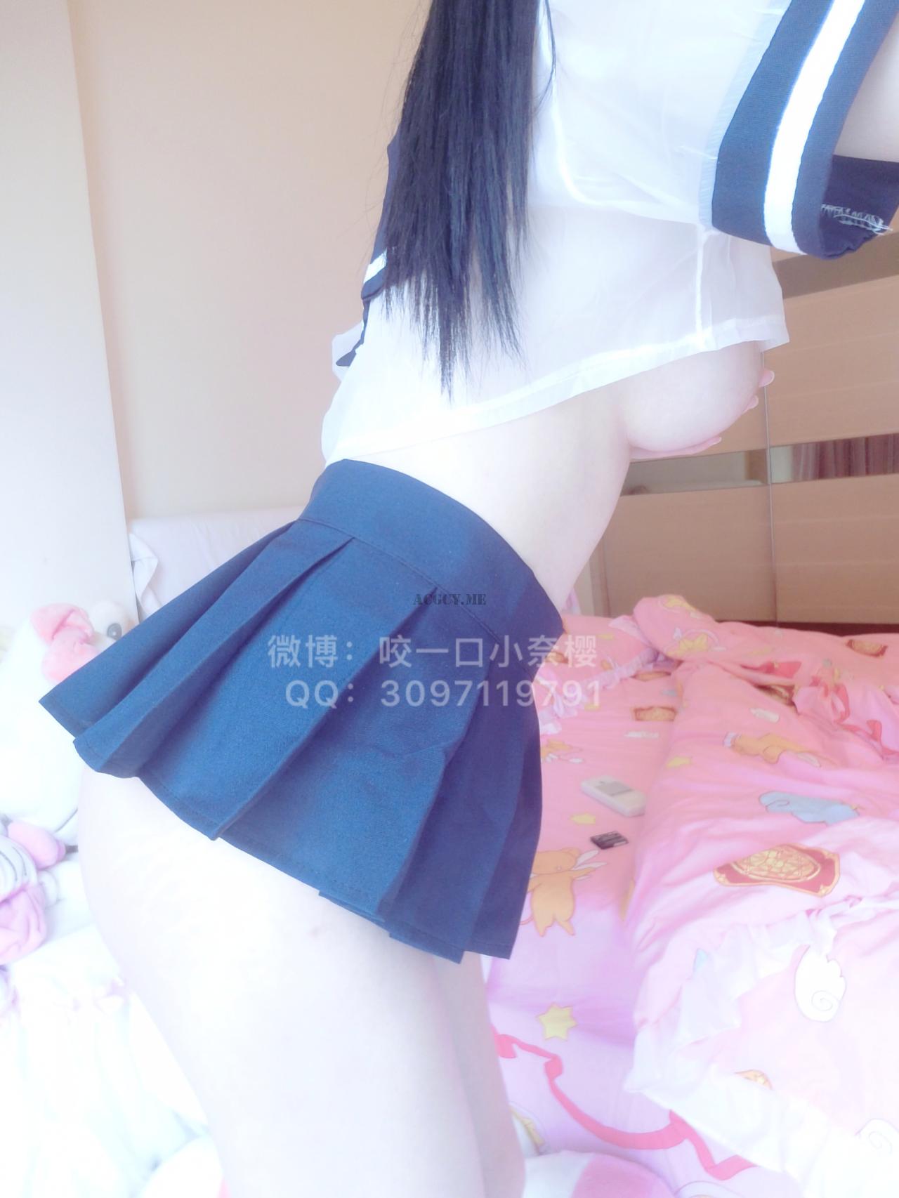 香草少女m（九尾狐狸m） - 学生制服