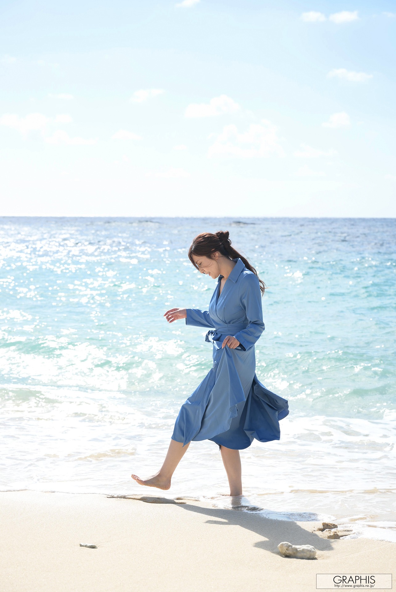[Graphis] Gals - Yuna Shina 椎名ゆな Reunion 141P