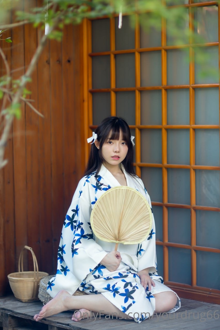 六味帝皇酱 - 夏日和服 72P