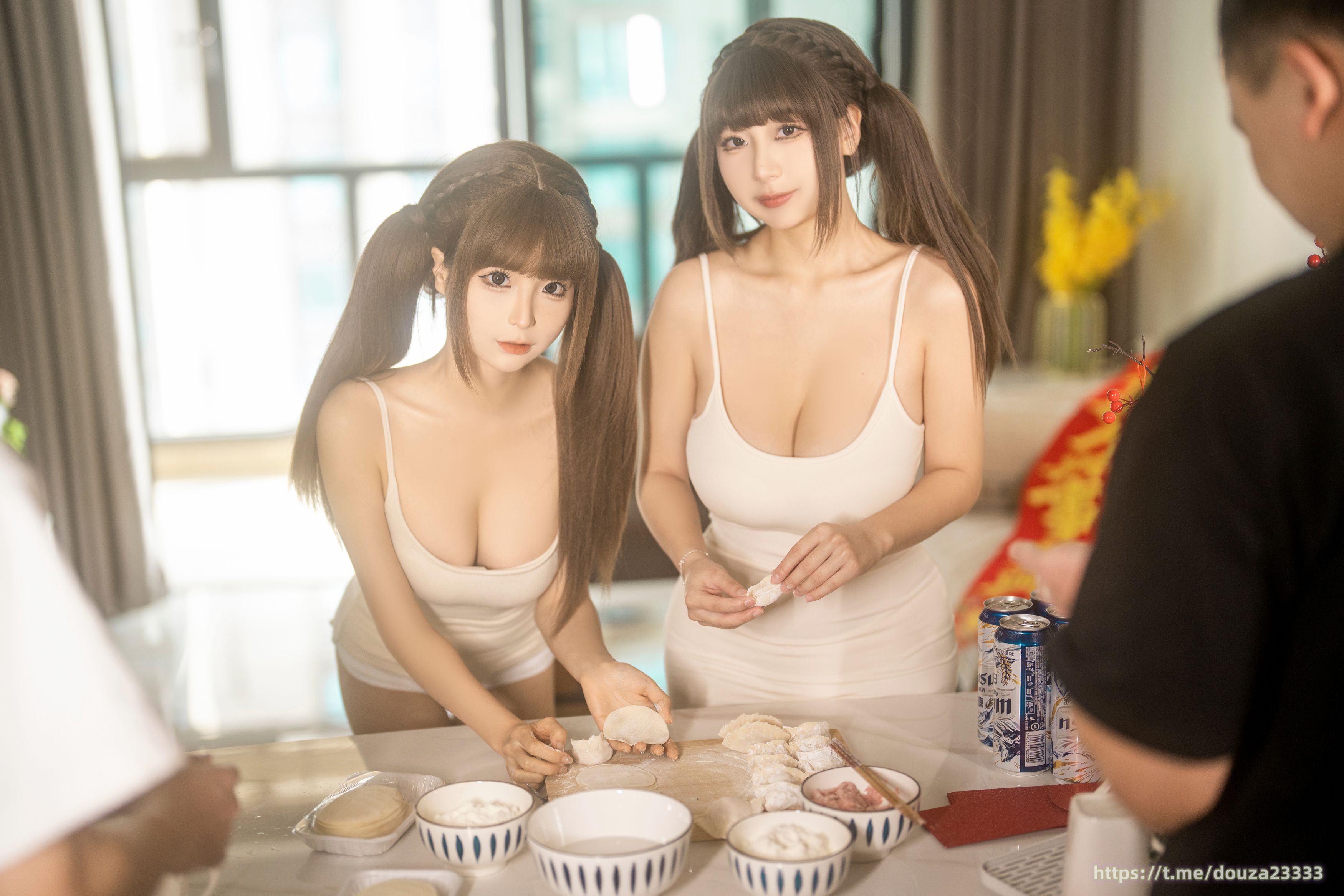 蠢โมโม ฉานอันอัน《ปีใหม่เฉลิมฉลอง》103 หน้า 1.88 กิกะไบต์ (14 มีนาคม รางวัลกลุ่มทรัพยากร)