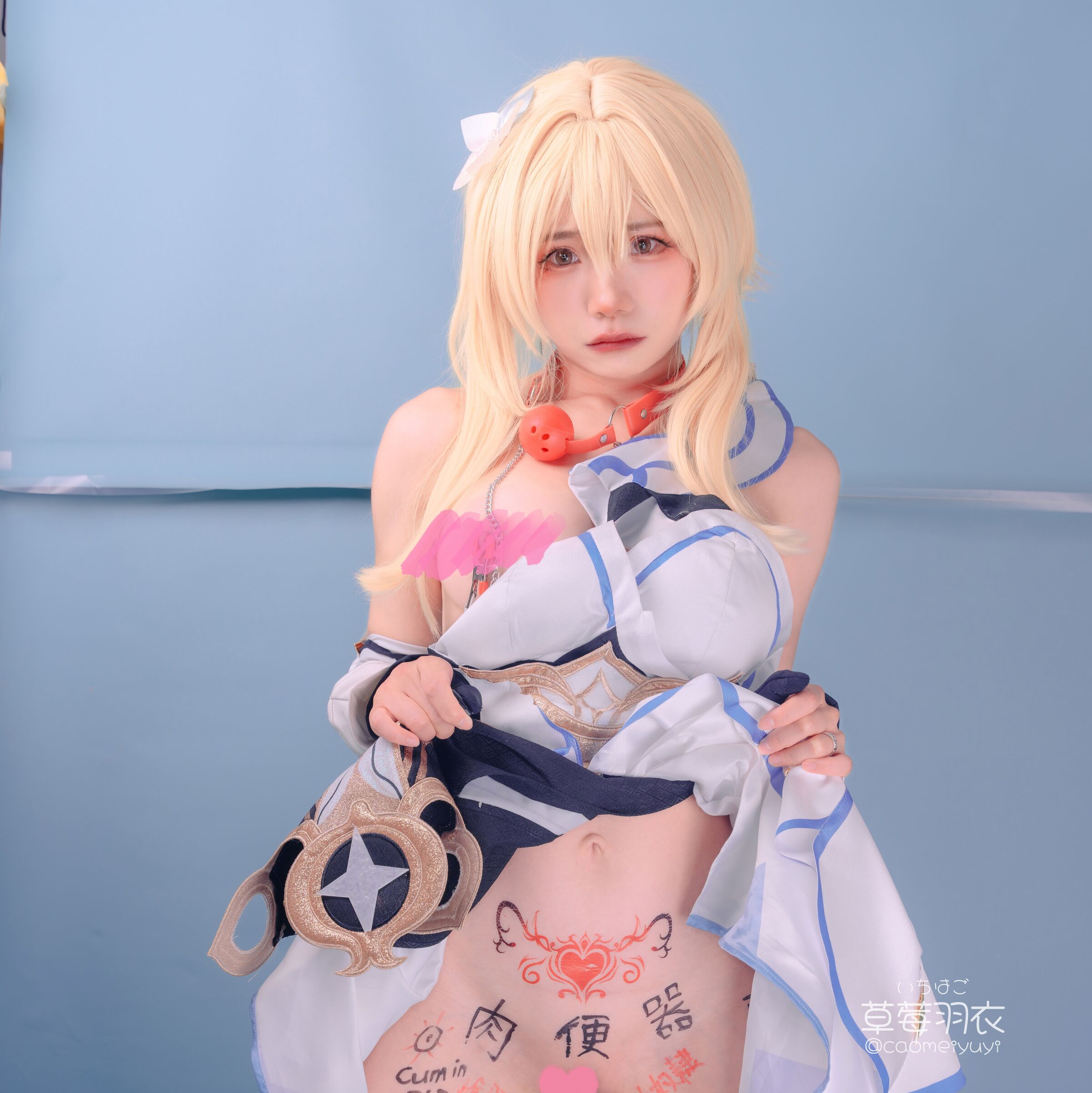 草莓羽衣旅行者調研 Cosplay 寫真