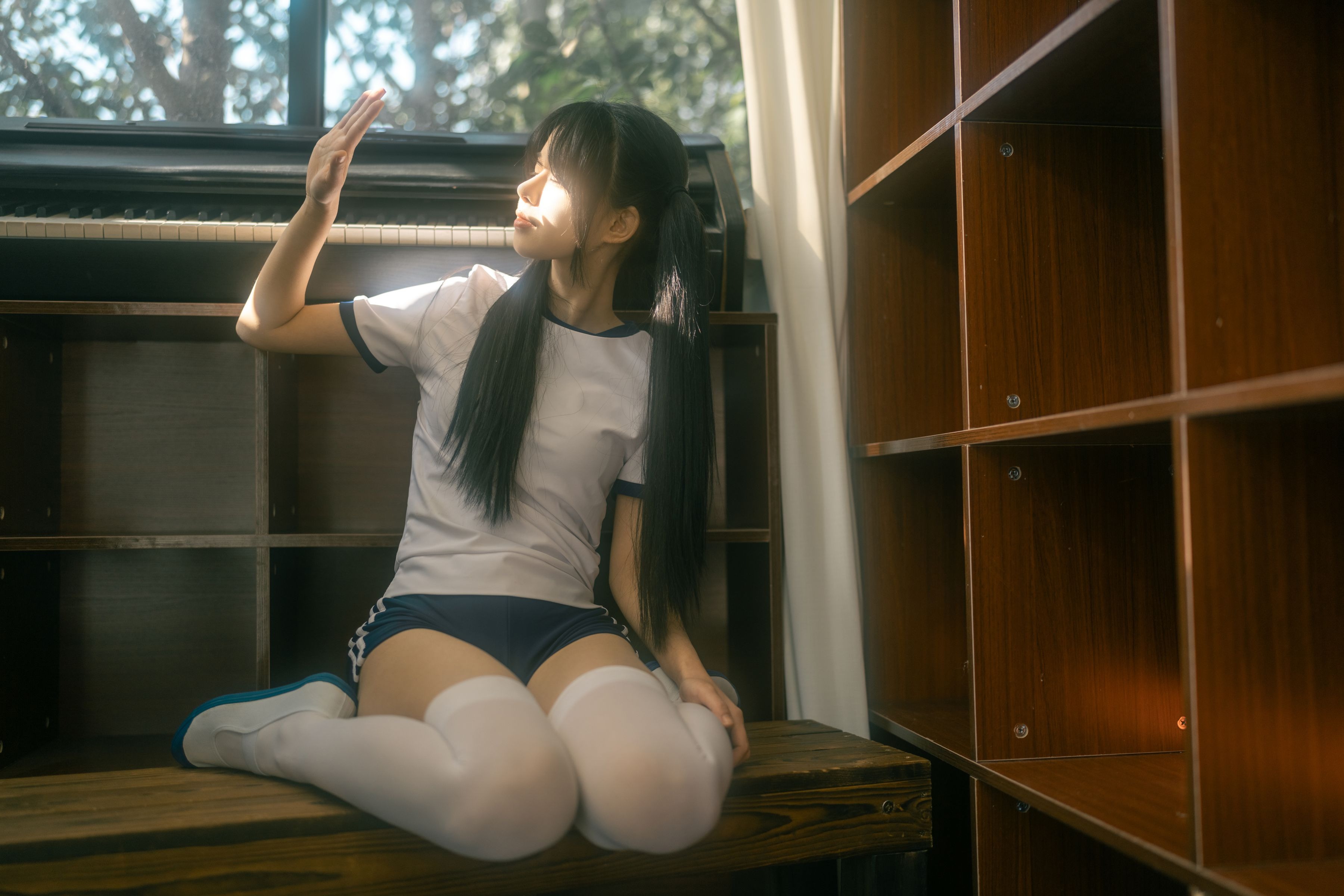 rua阮阮 春の更衣室-体操服 [47P-469MB]