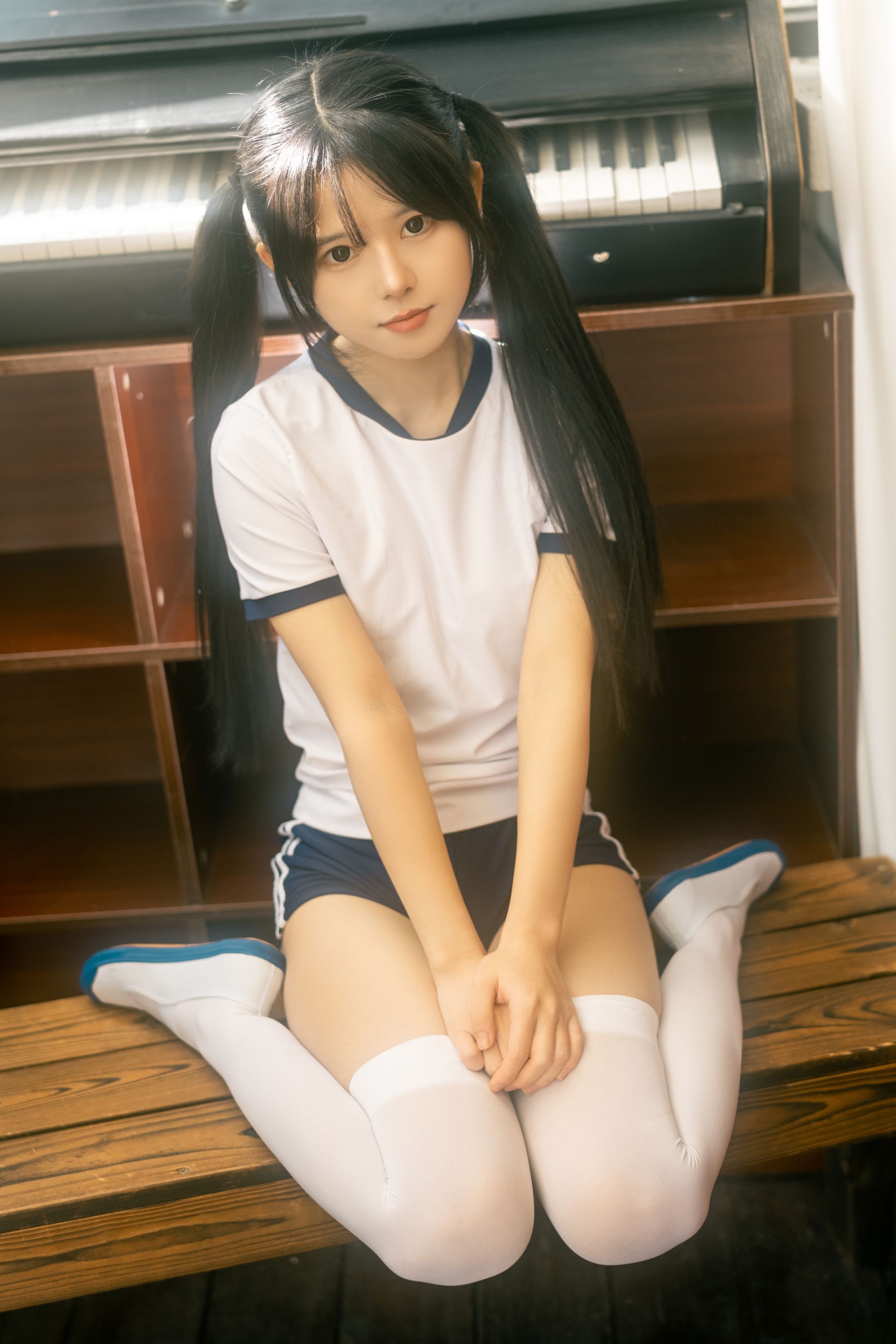 rua阮阮 春の更衣室-体操服 [47P-469MB]