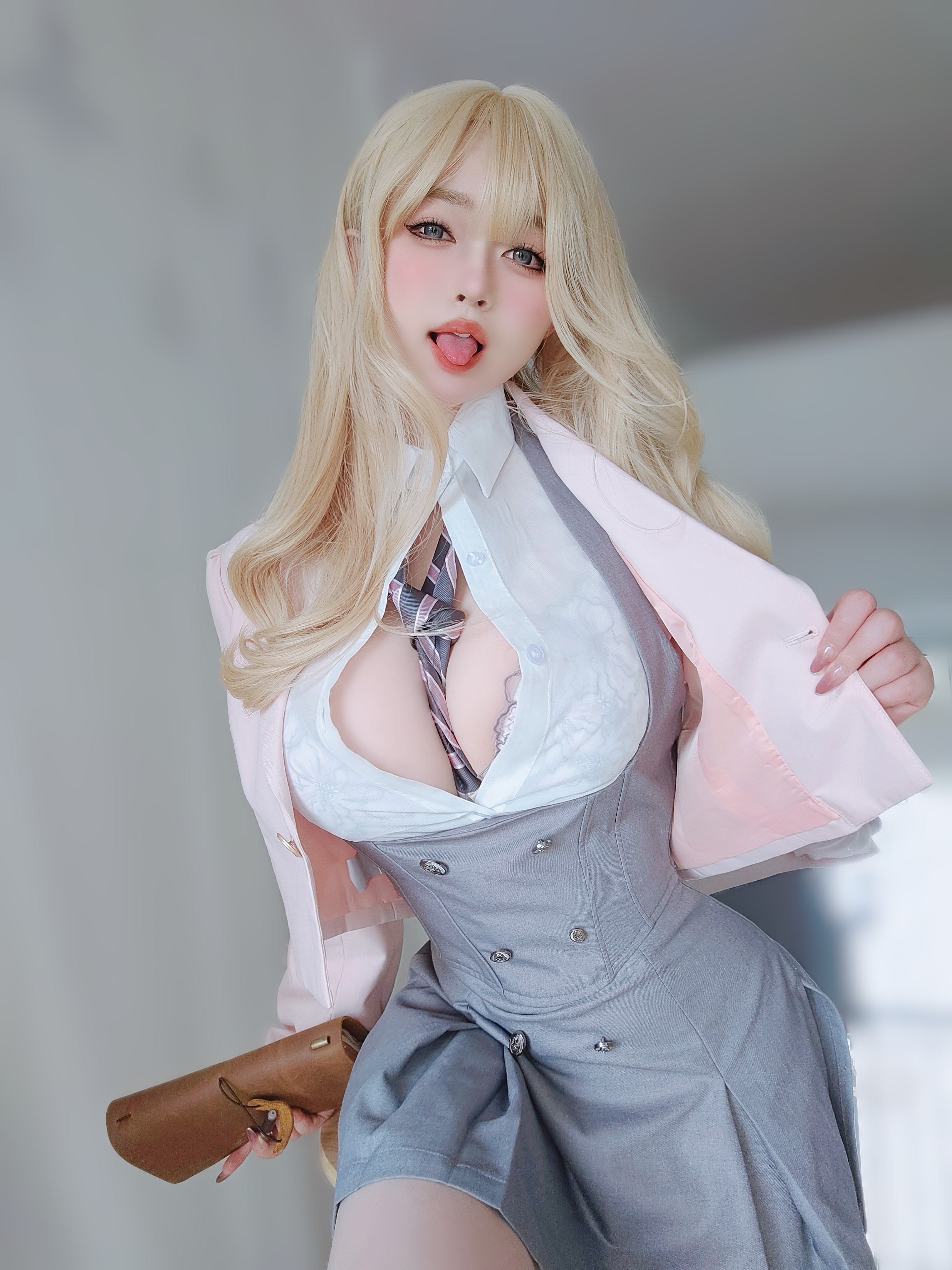 女主K 催眠傲娇的前辈
