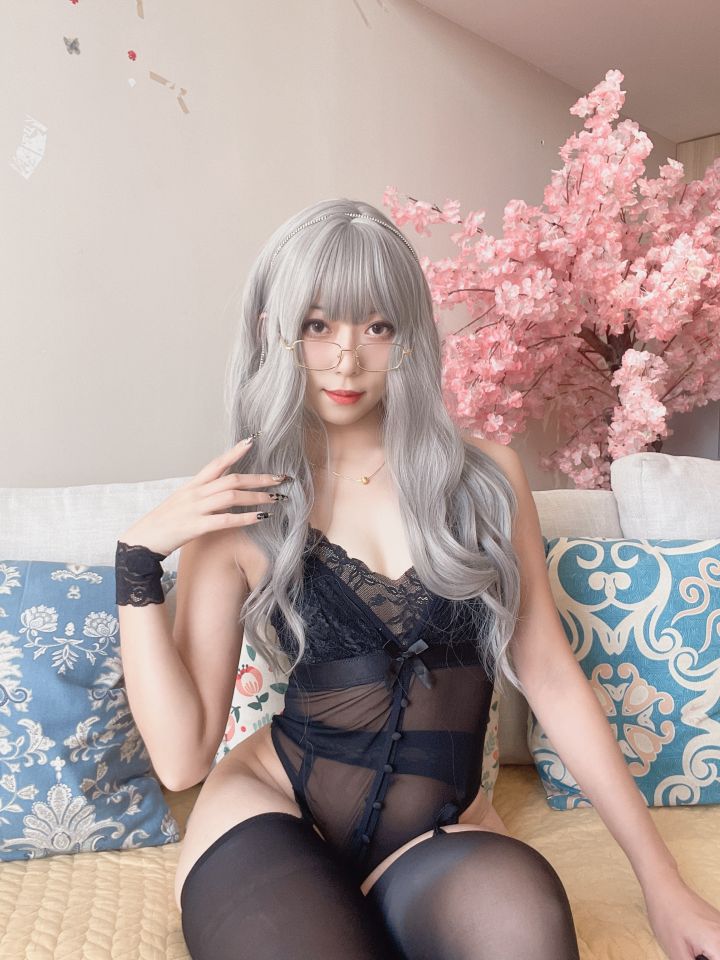 money冷冷 吊带高叉83p