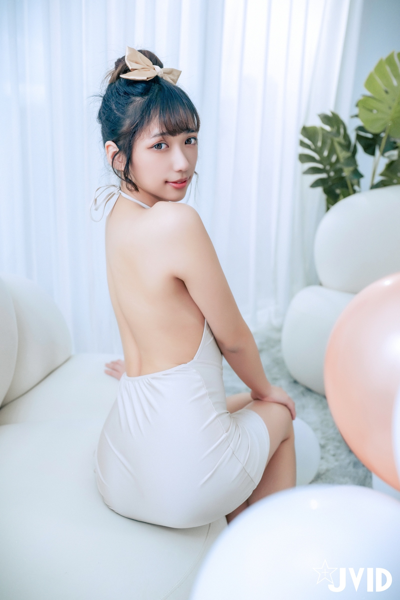 [JVID] 井野奈 & 肉包 - 色慾融合の閨蜜慶生派對 139P
