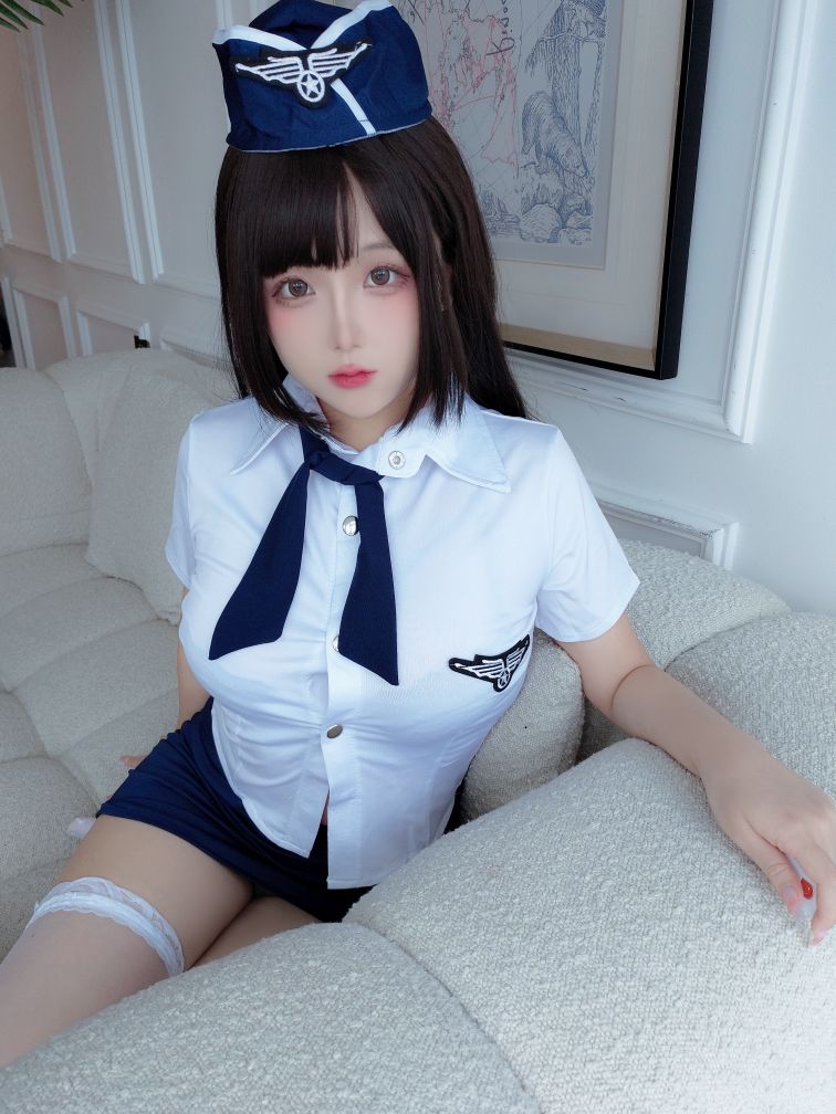 日奈娇-空姐