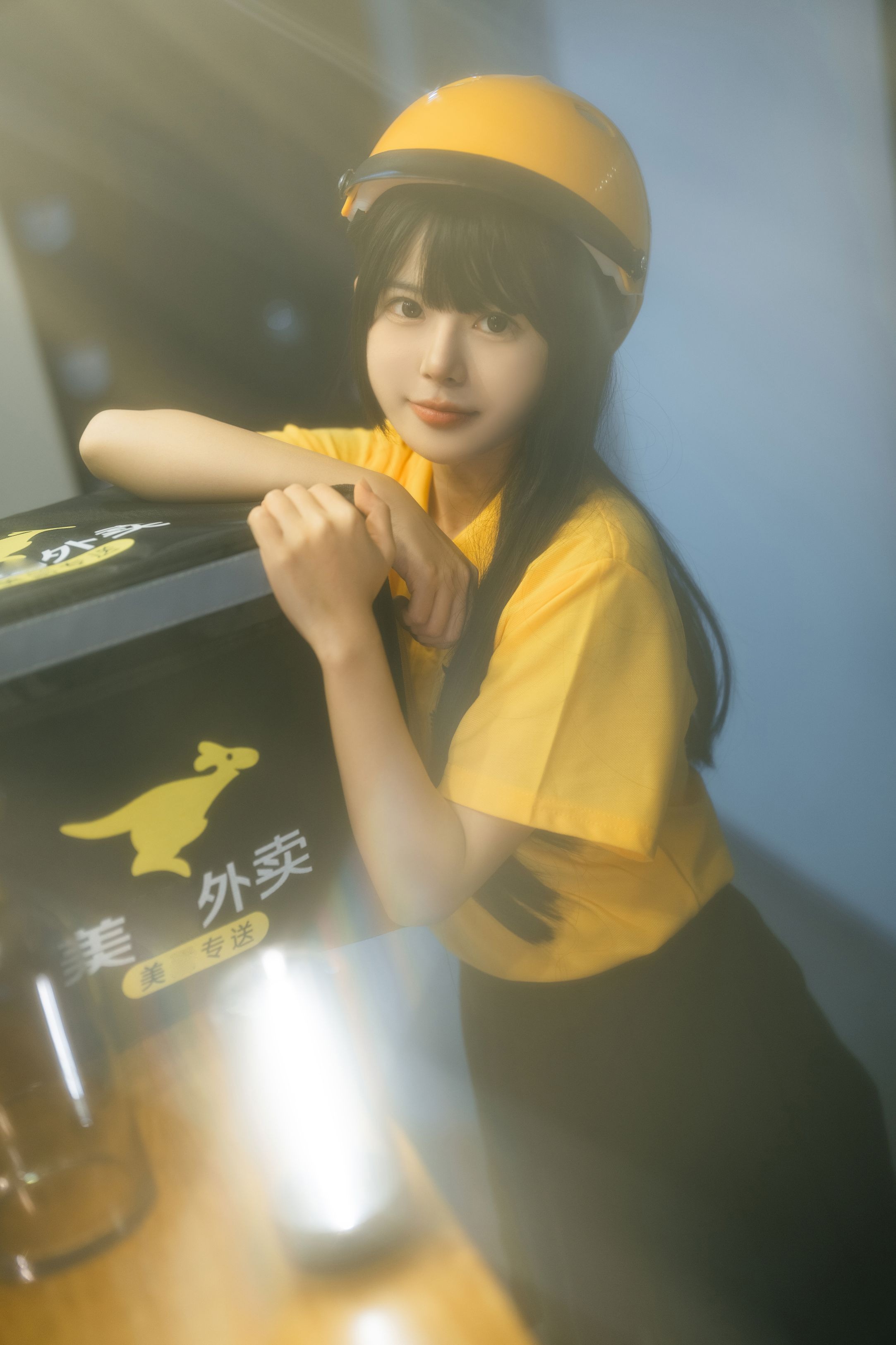 rua阮阮 白丝外卖员 40P