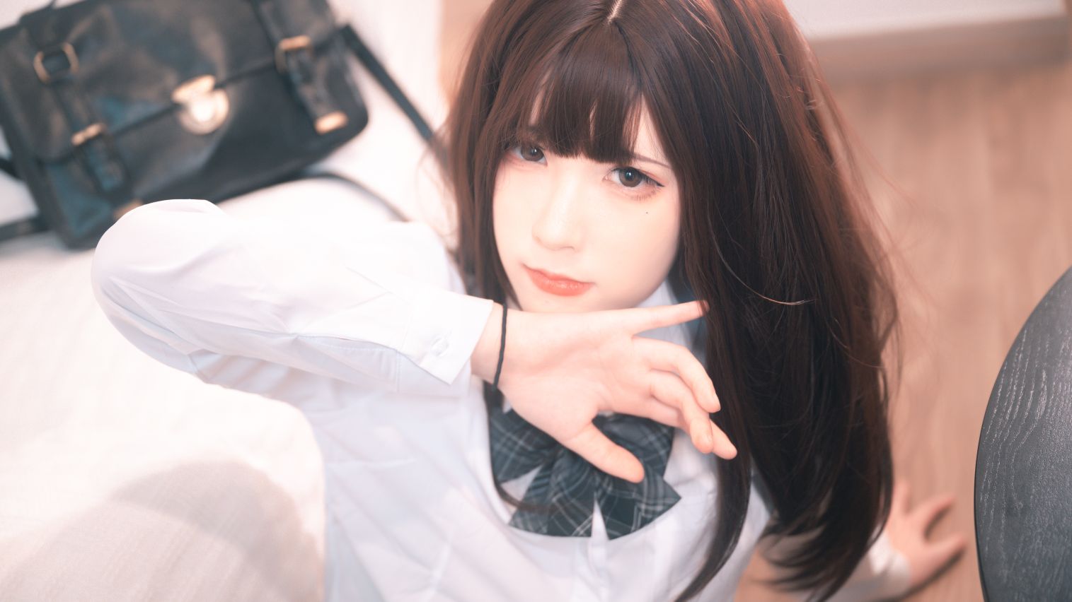 Quan冉有点饿 - 束缚猫猫 [57P-542MB]