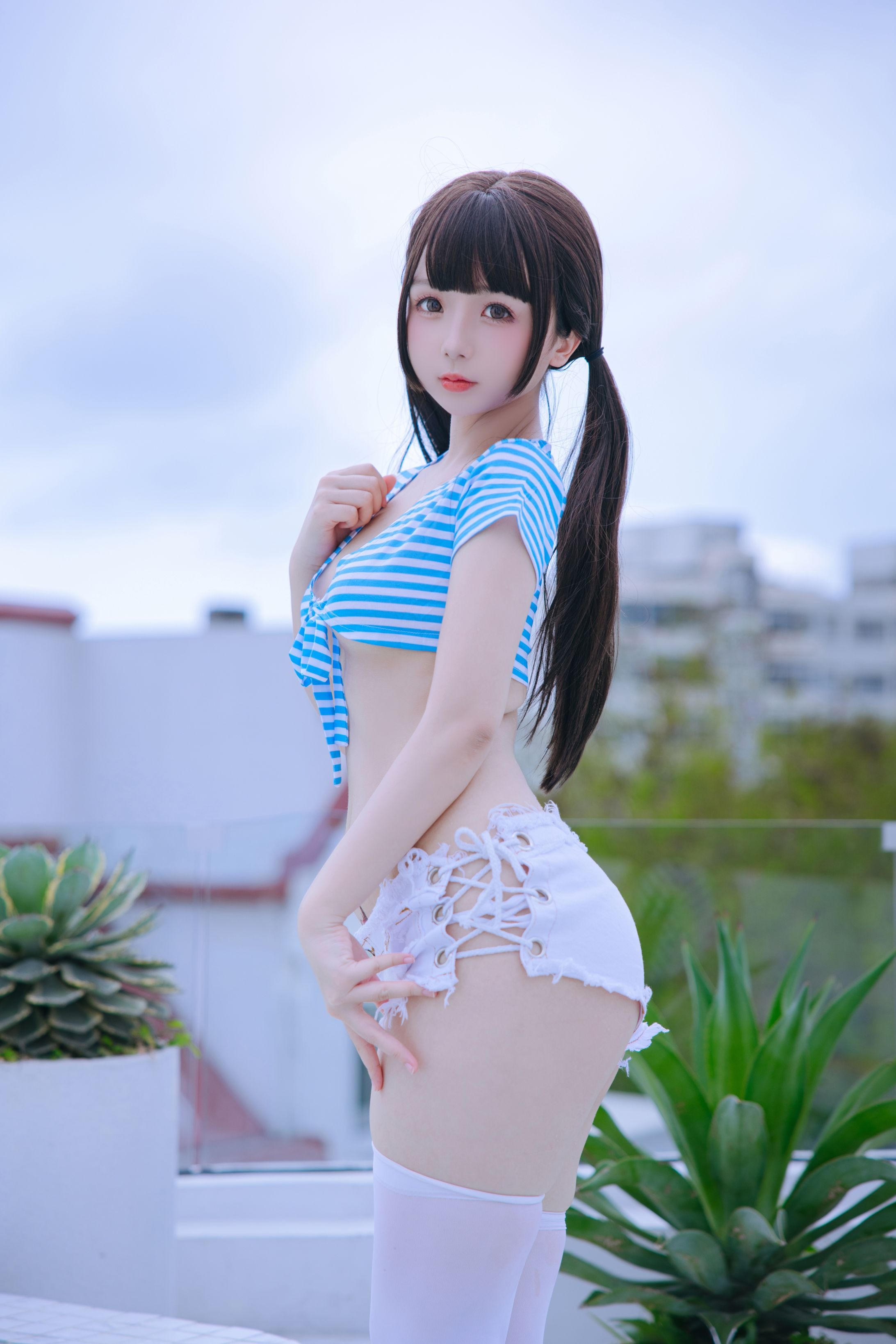 日奈娇 蓝白条 150P6V