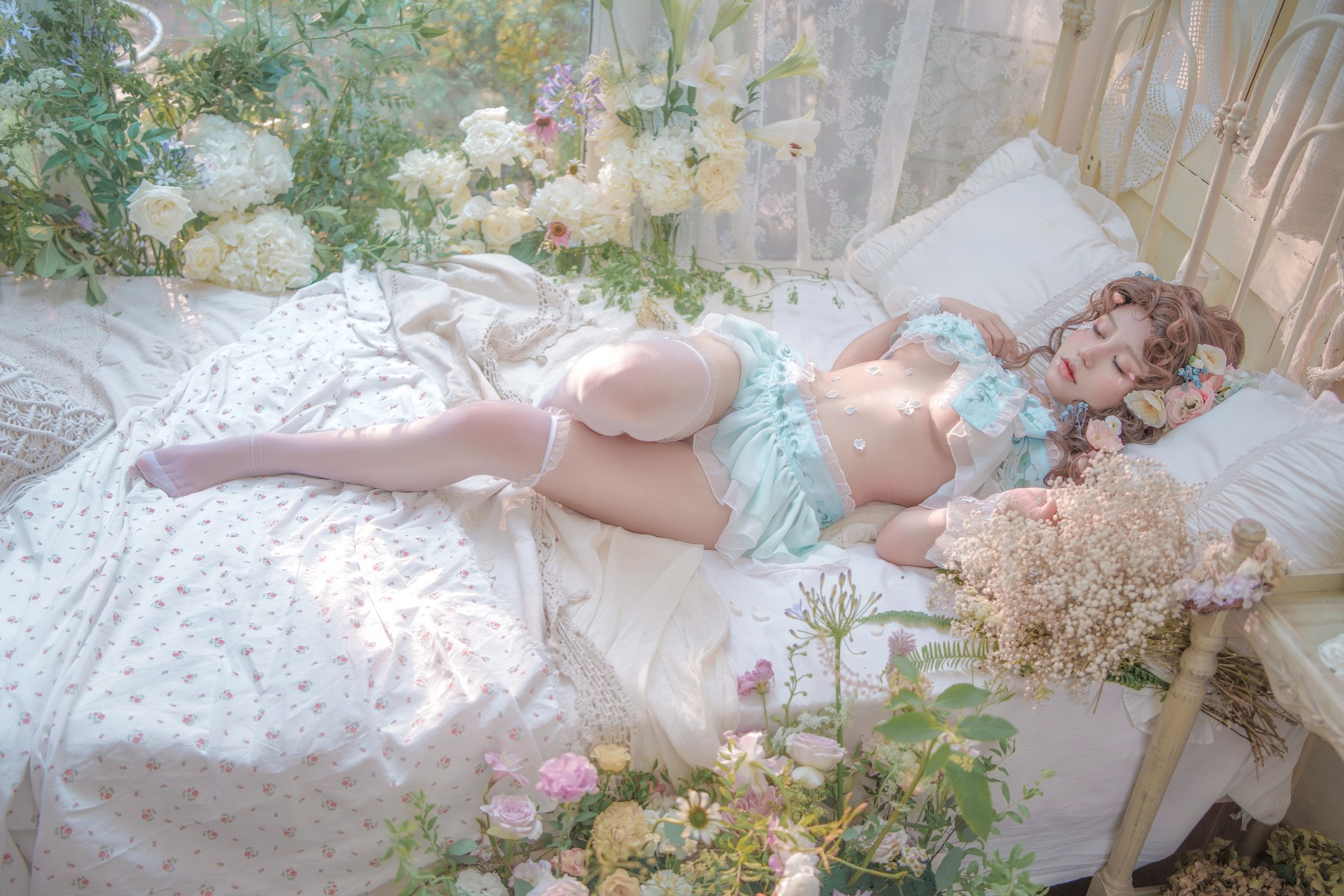 A Smile's Fragrant Aroma Penetrates the True Photo] Pea Princess