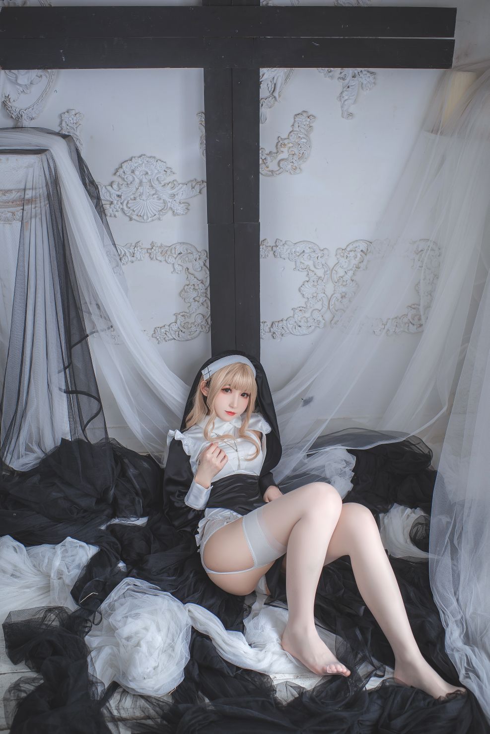衣衣 - 修女 [59P3V-377MB]