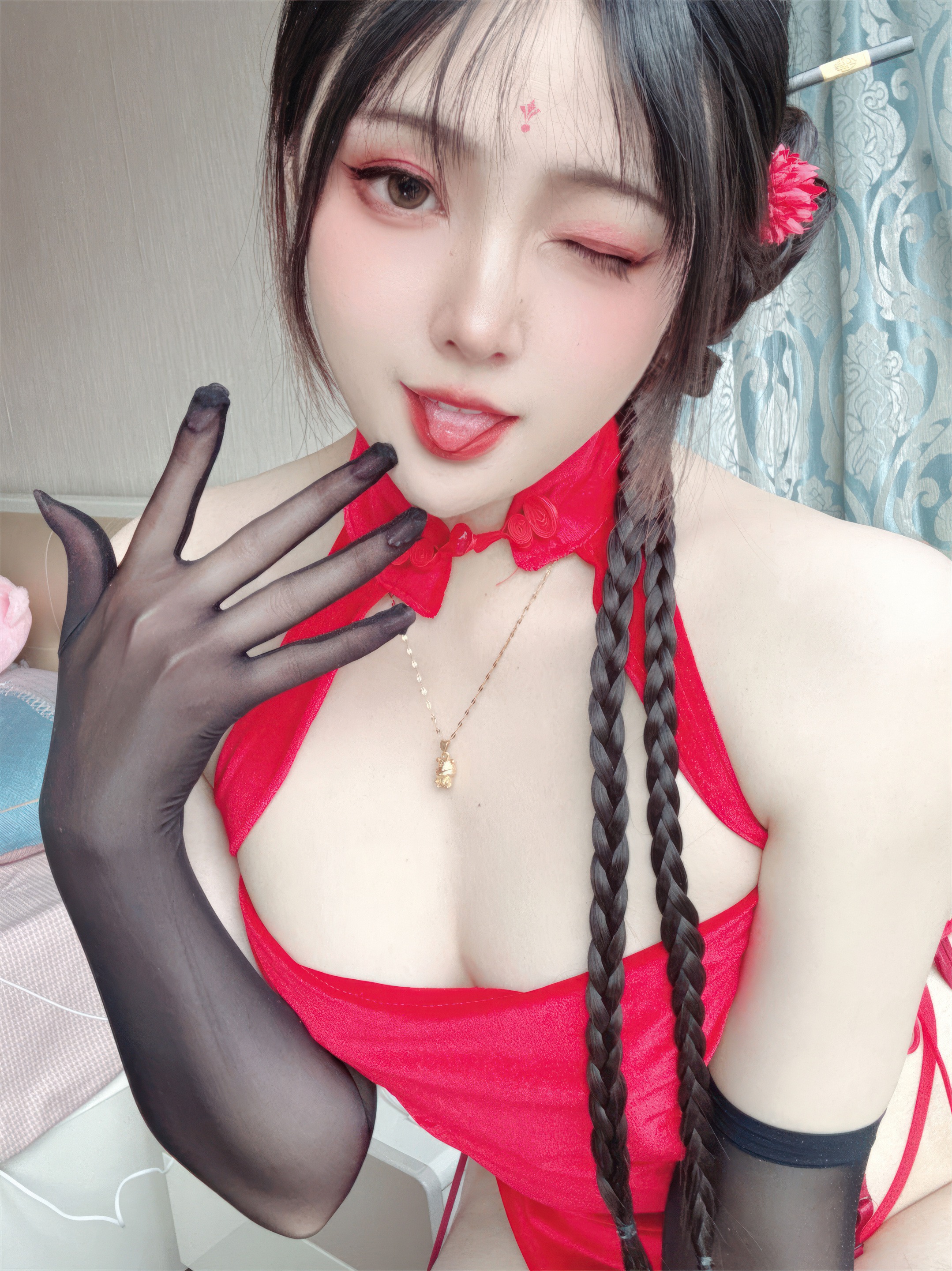 Natsuko夏夏子 龙年新春 45P