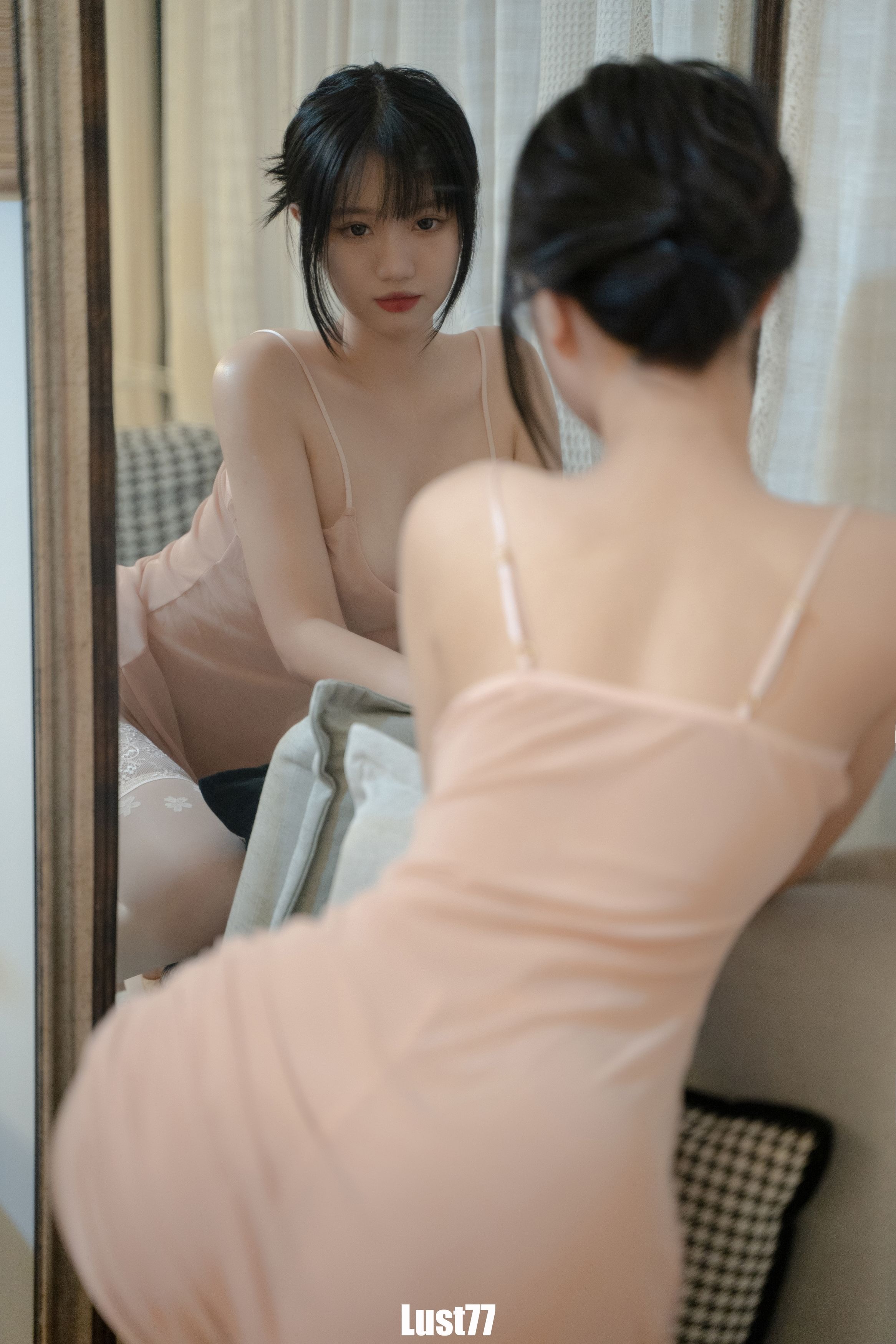 柒柒要乖哦 - 雾纱裙 61P