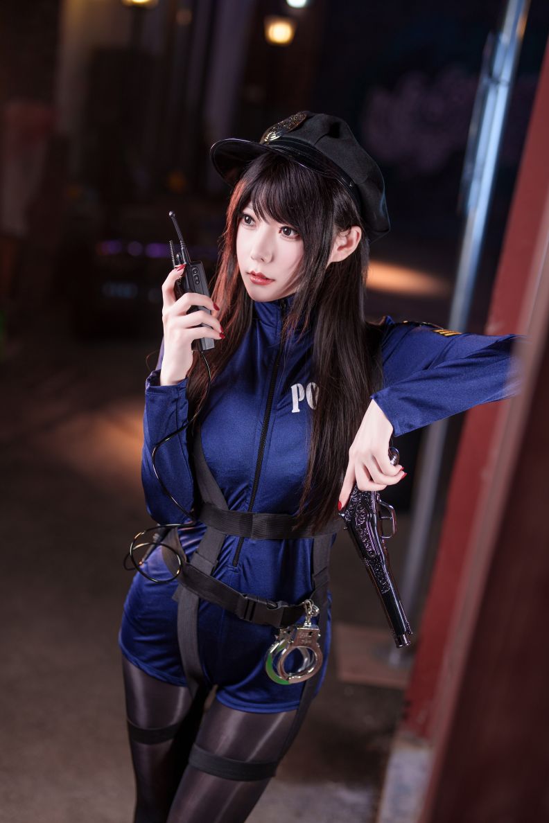 香草喵露露 - 2023年11月舰长 女警[40P1V-1.54GB]