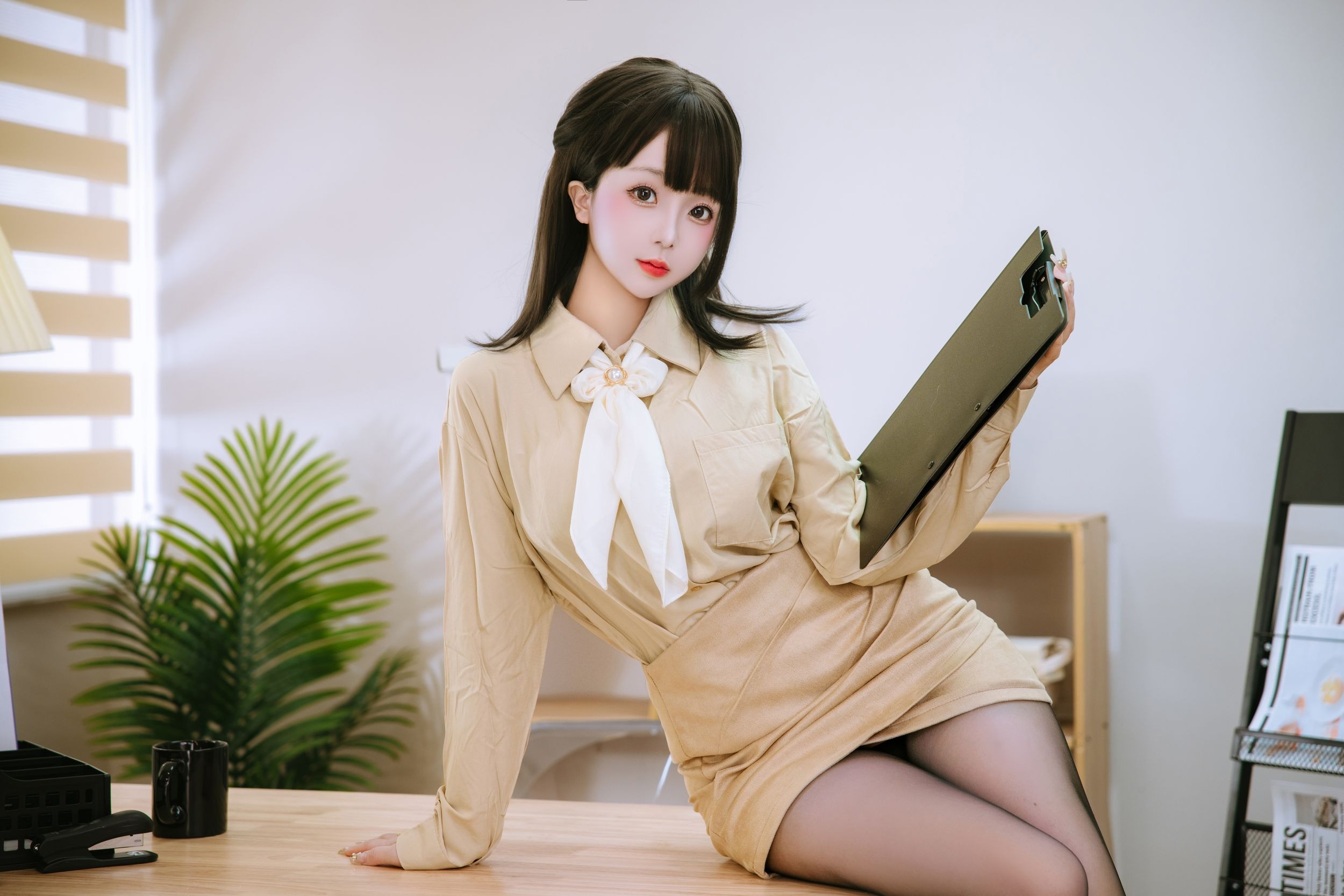 日奈娇 - 秘书 181P