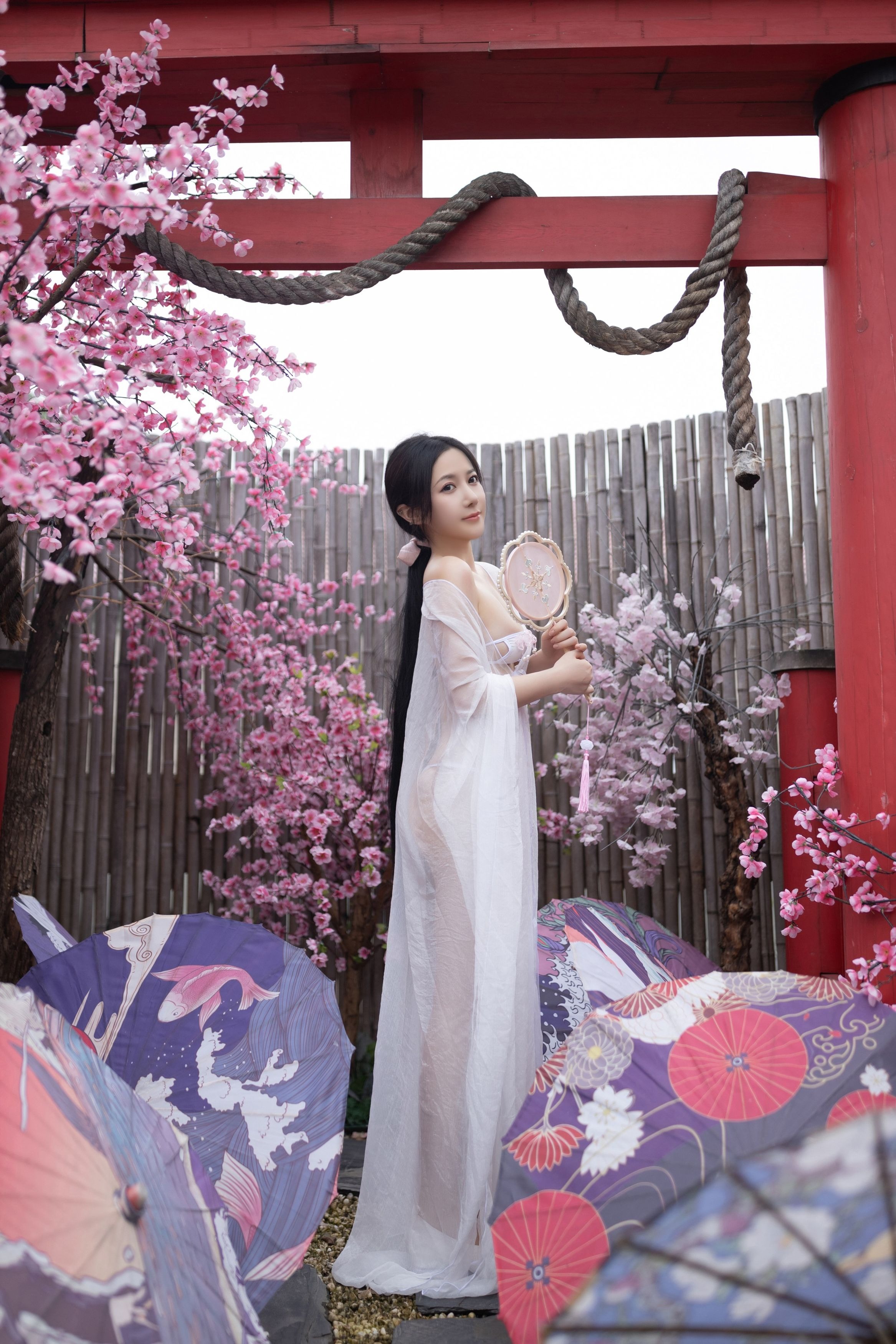 鱼子酱Fish - 花想容 120P