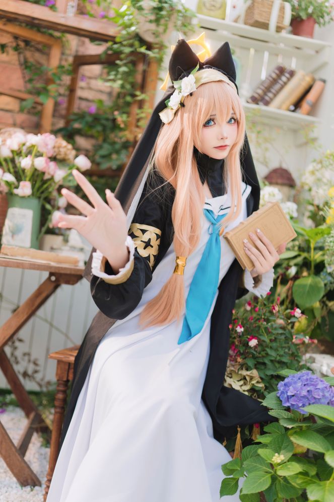 アイウェスト ブルーアーカイブ イロマリ 修女 寝間着 体操服