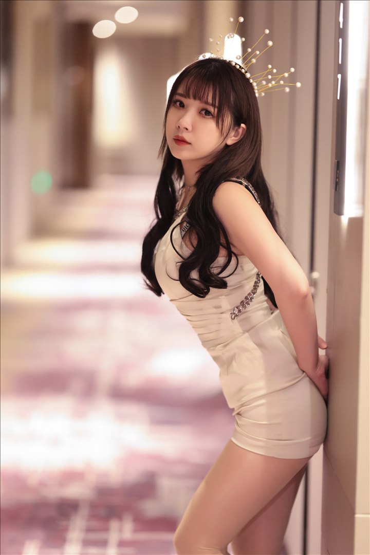 小女巫露娜 - 无内肉丝 96P
