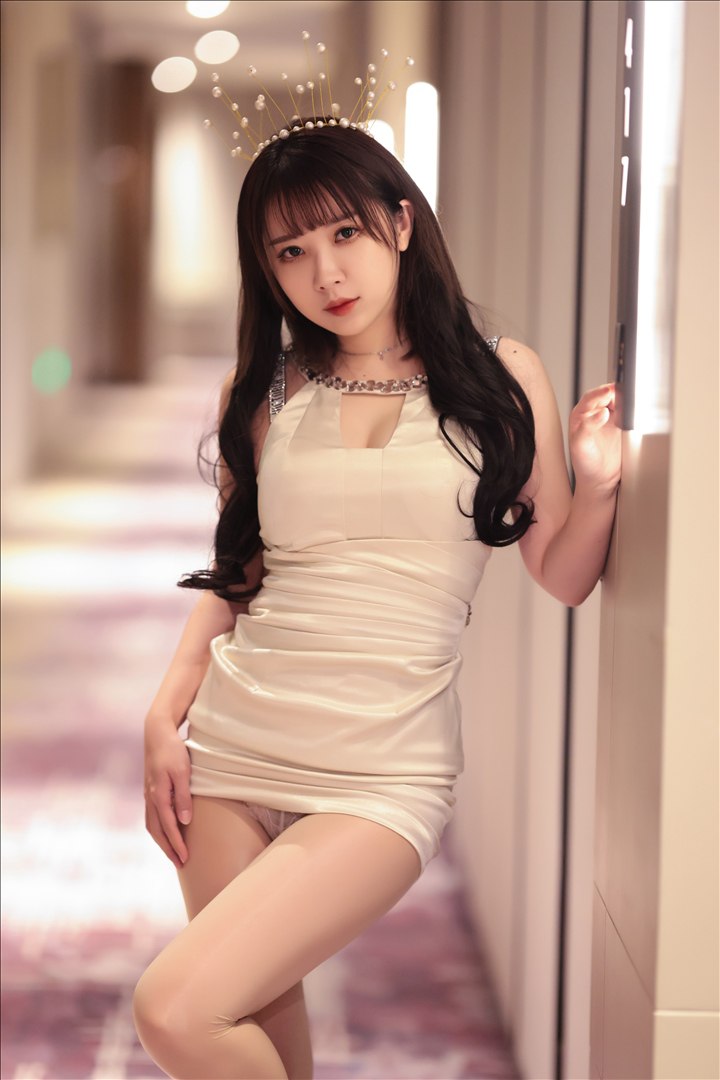 小女巫露娜 - 无内肉丝 96P