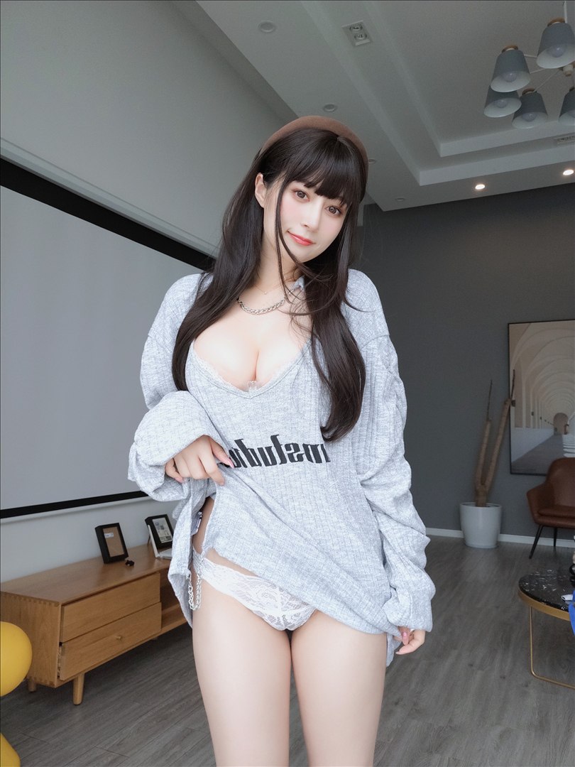 白银81 - 自撮り 灰色主题 165P
