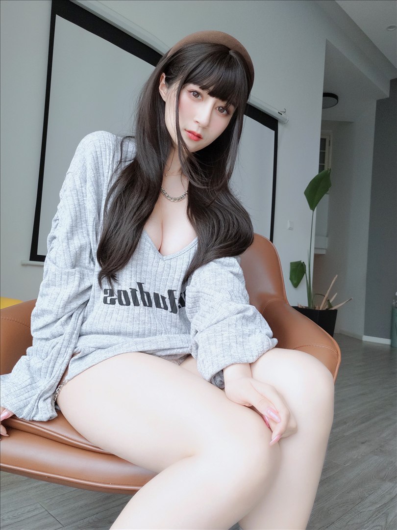 白银81 - 自撮り 灰色主题 165P
