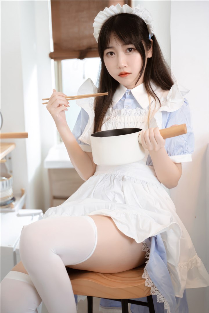不呆猫 - 厨房小女仆 35P