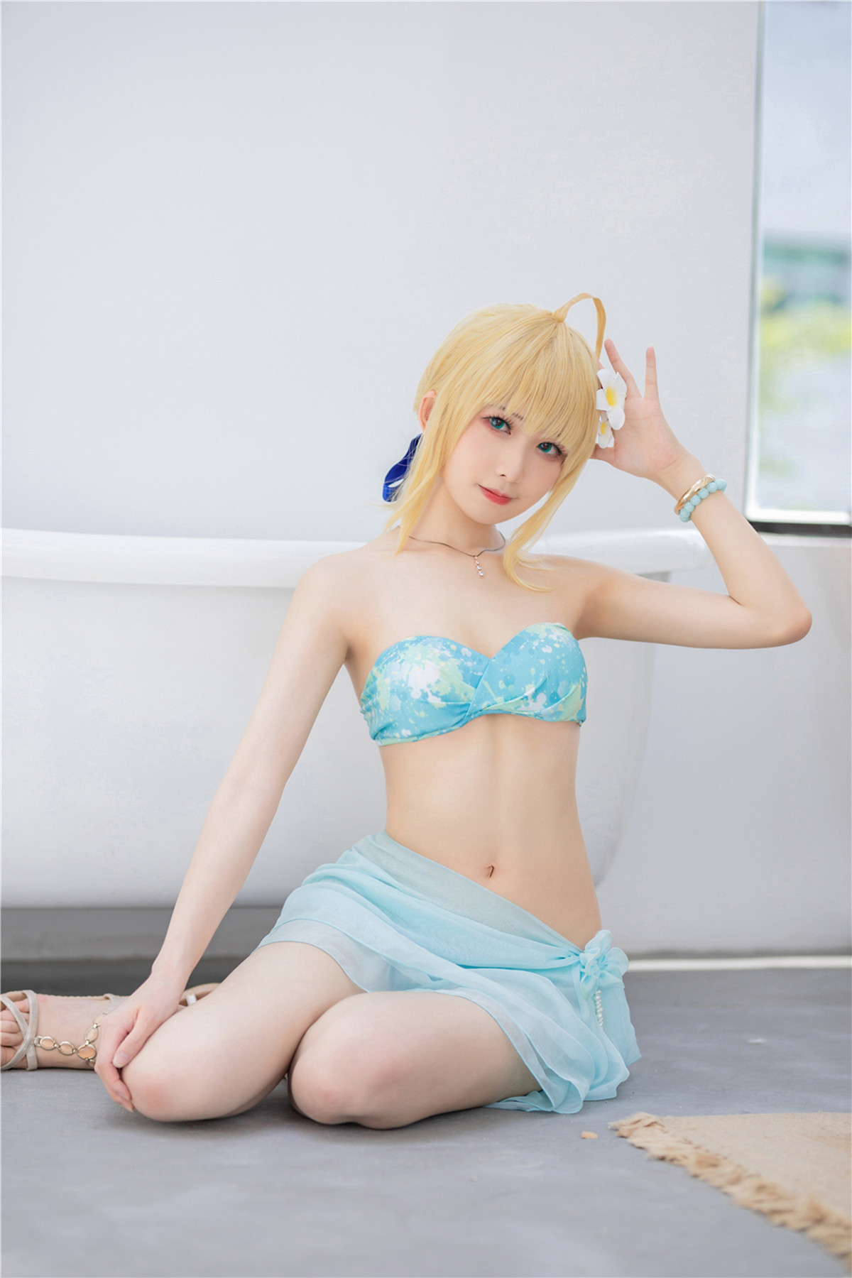 Cosplay 封疆疆v 阿尔托莉雅 潘德拉贡 泳装